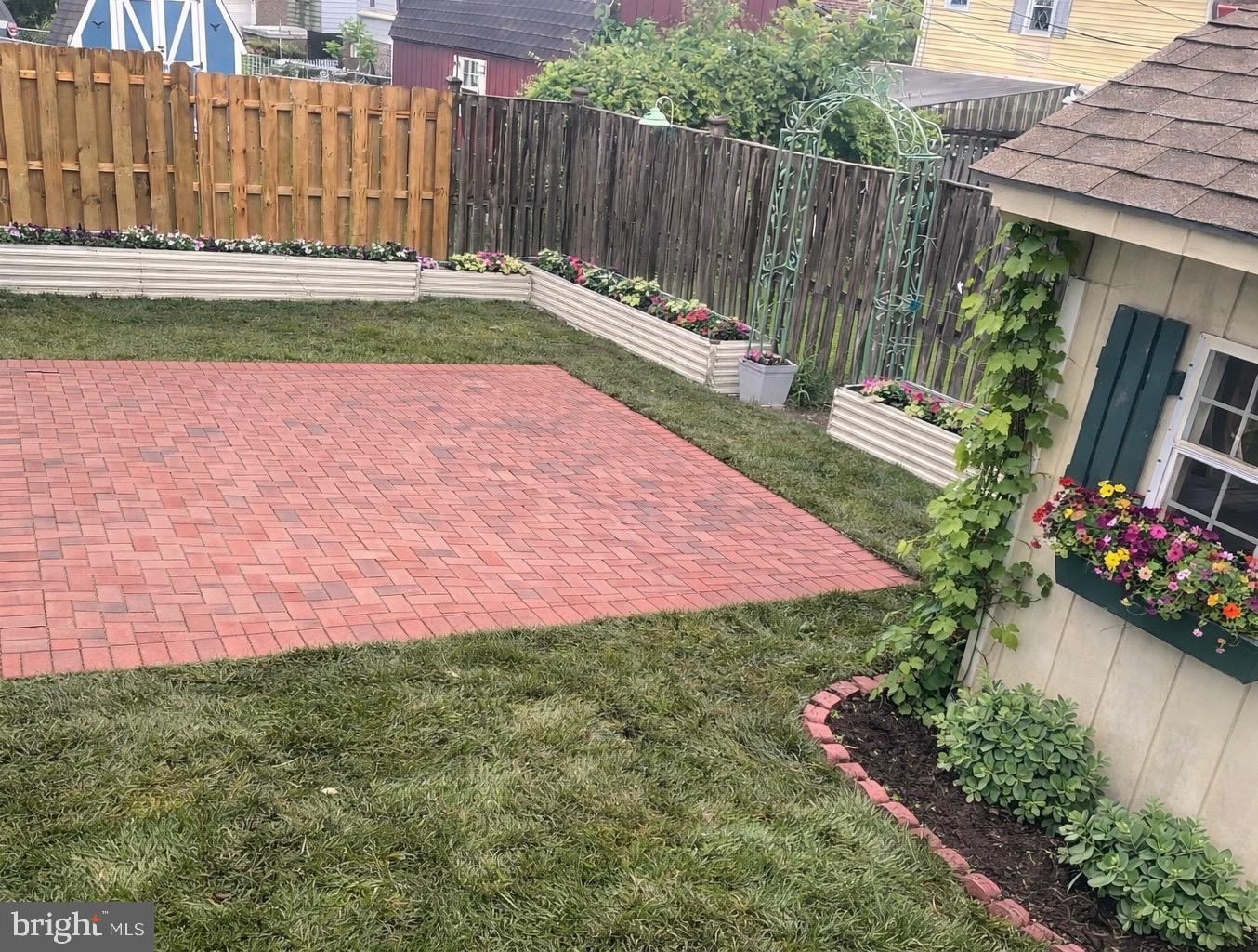 MILMONT PARK - Residential