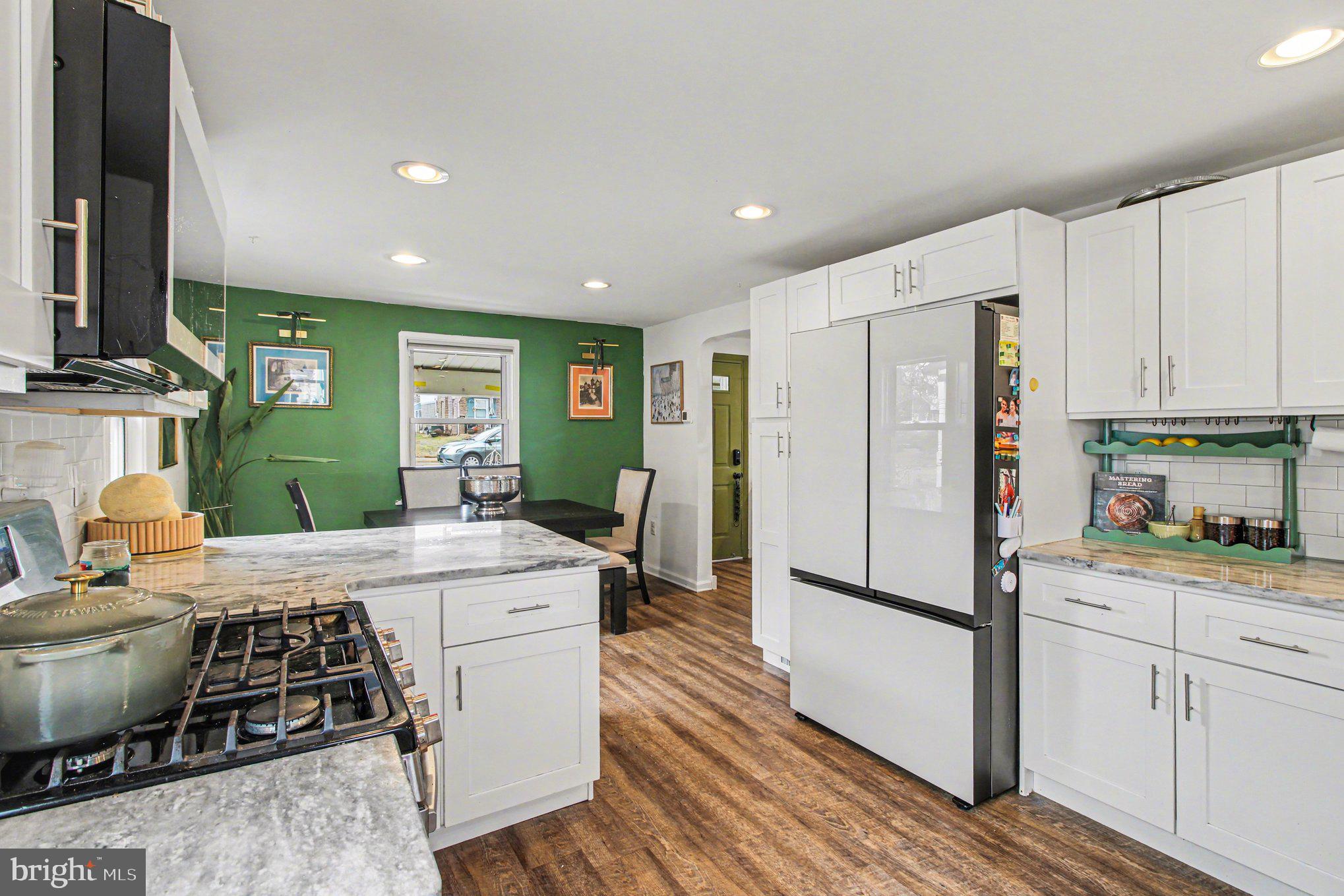 MILMONT PARK - Residential