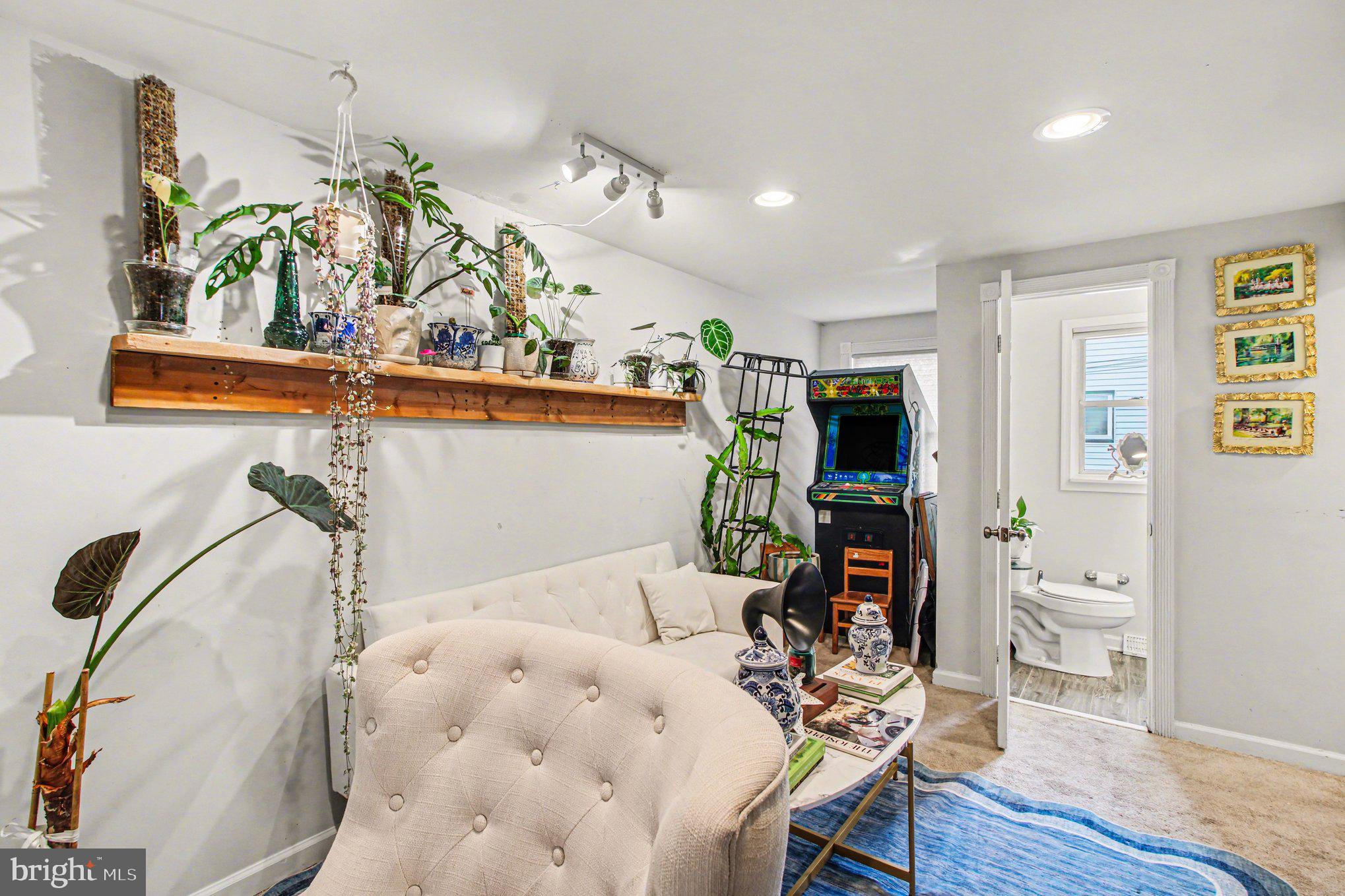 MILMONT PARK - Residential