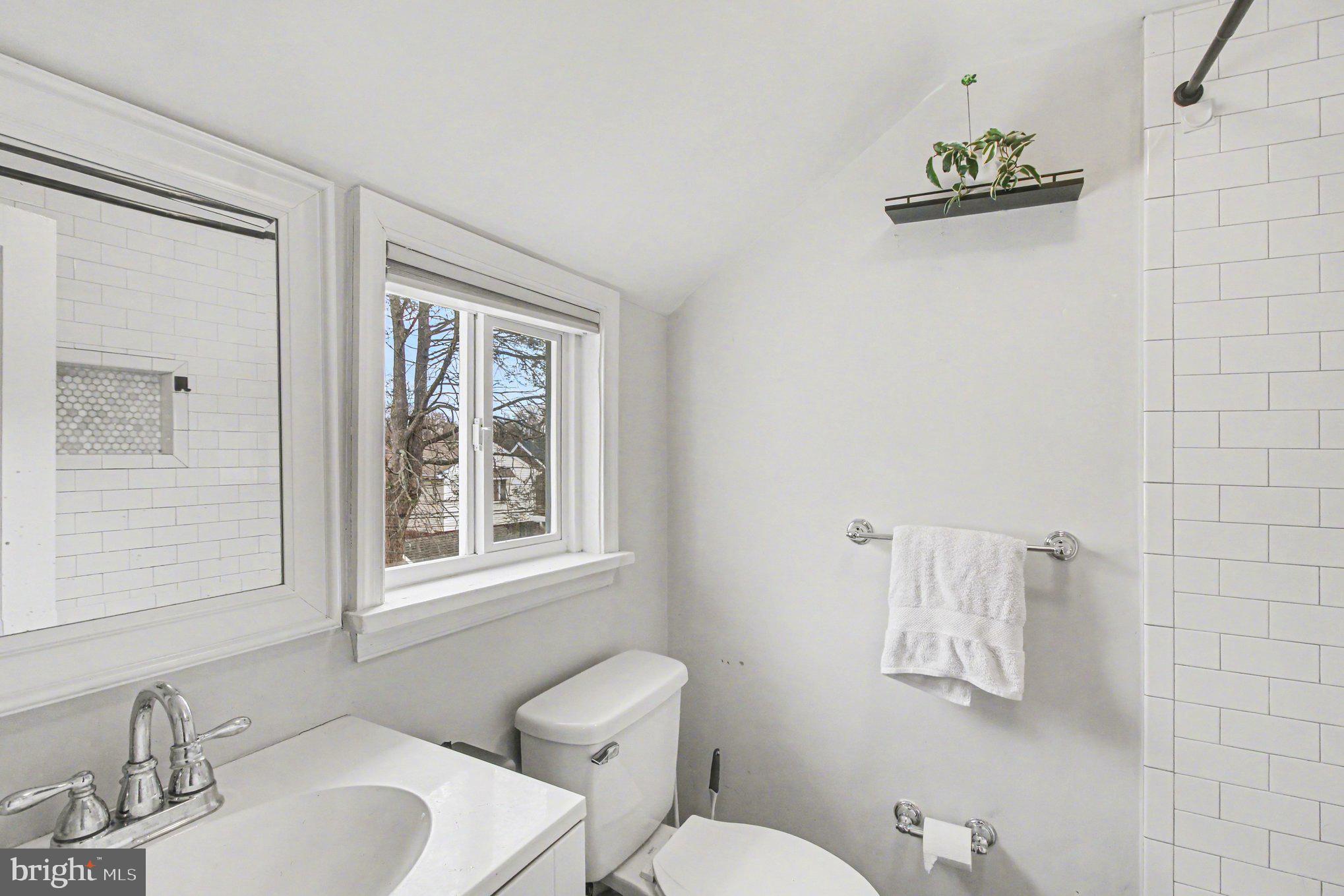 MILMONT PARK - Residential