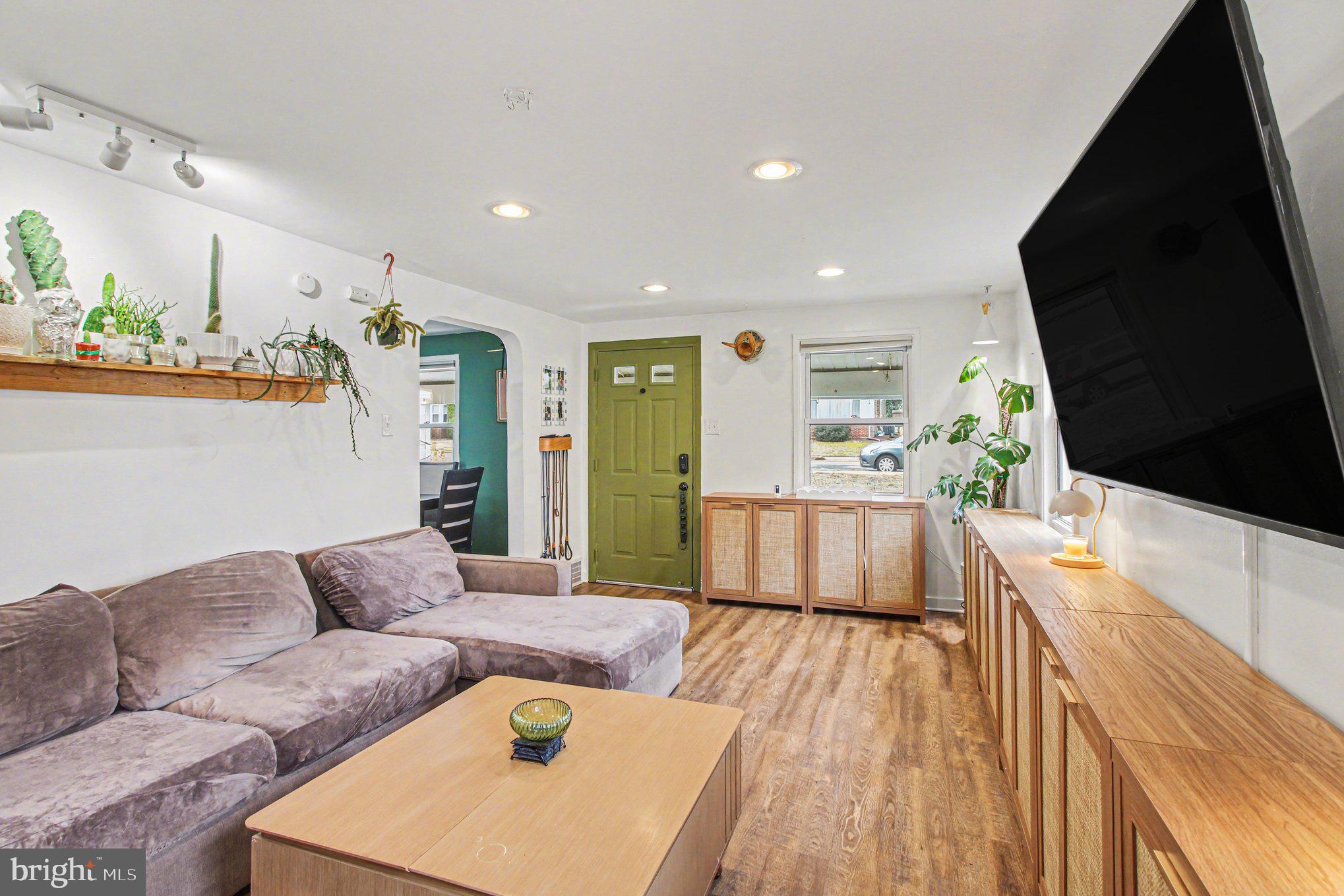 MILMONT PARK - Residential