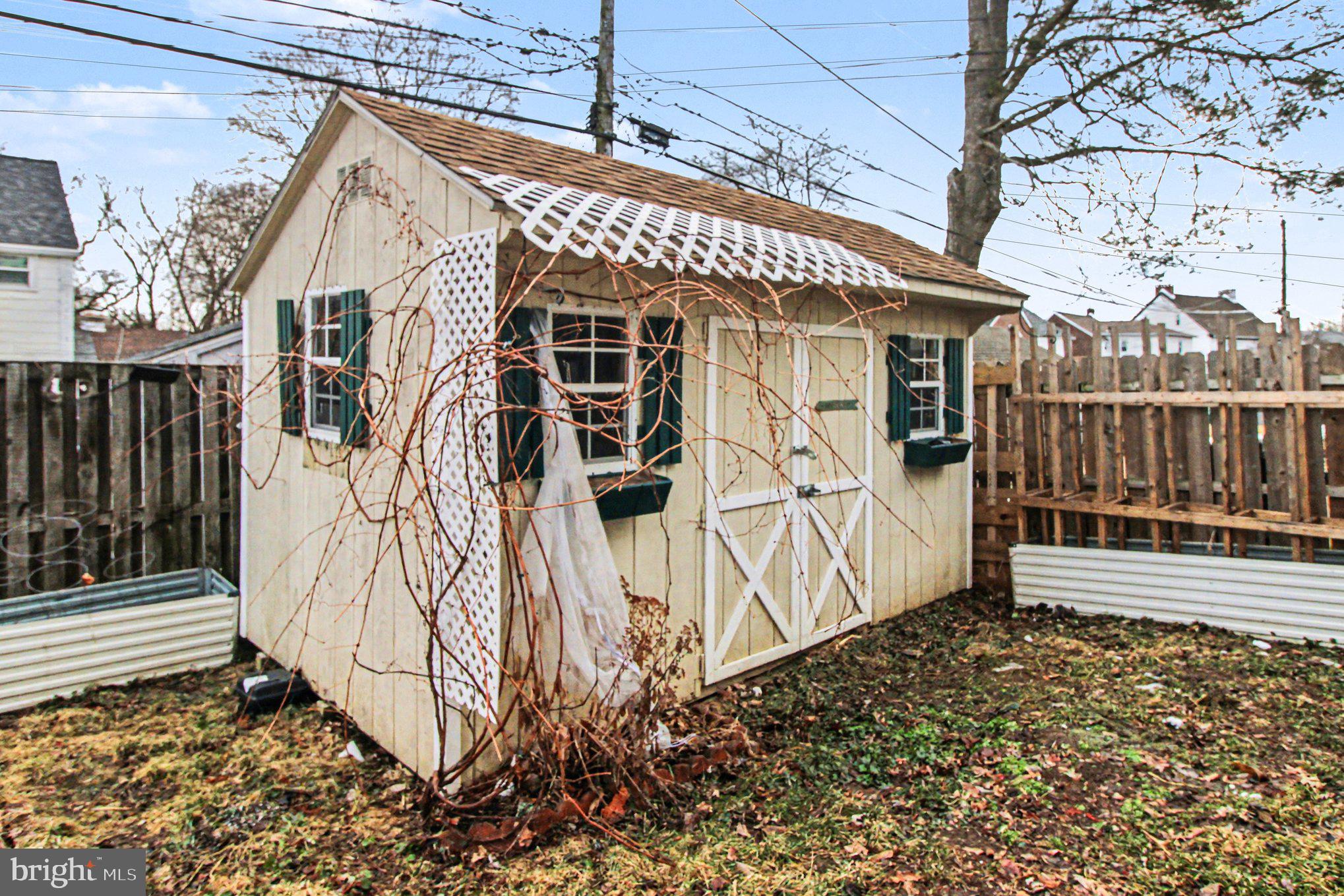 MILMONT PARK - Residential