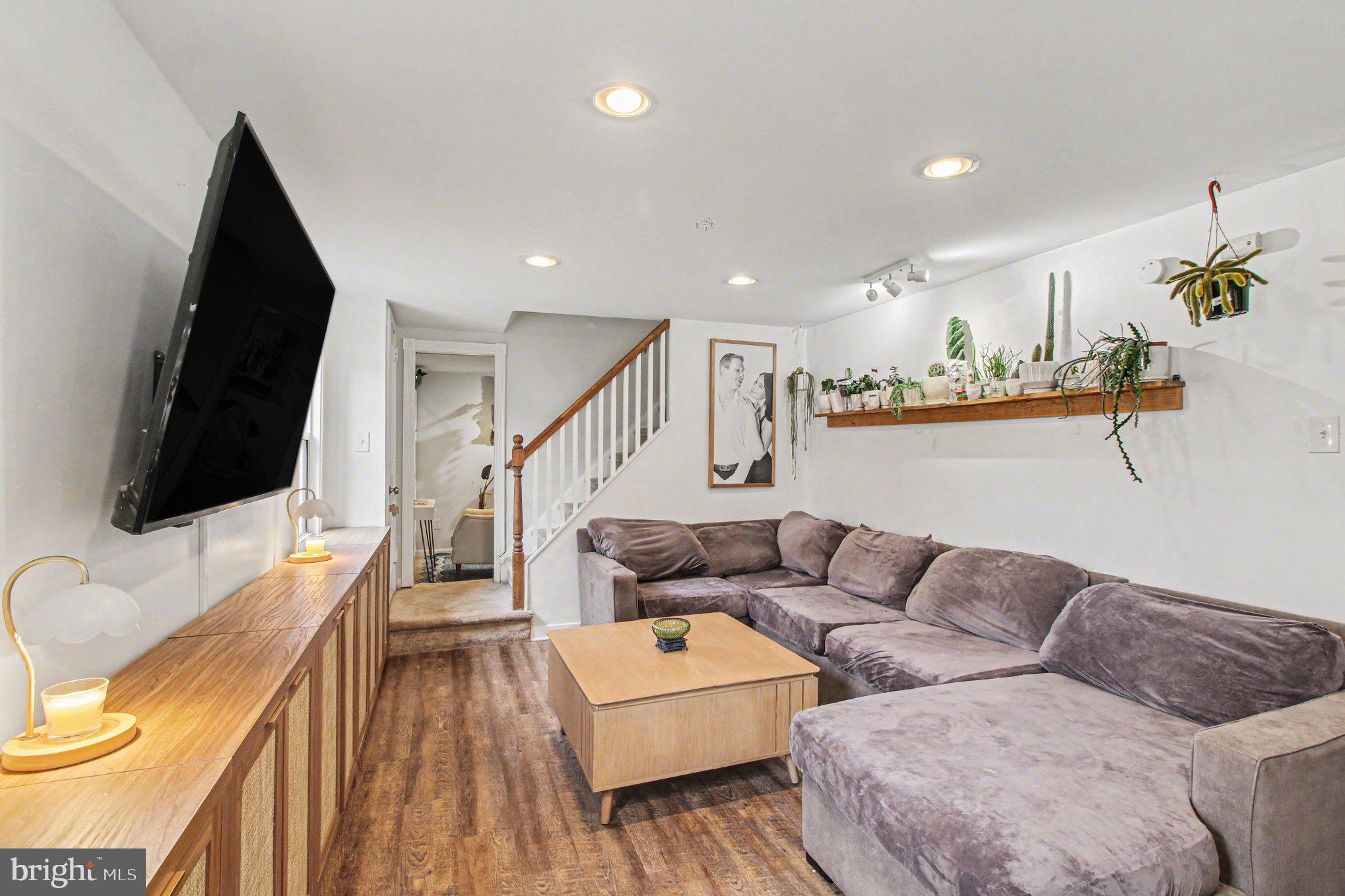 MILMONT PARK - Residential