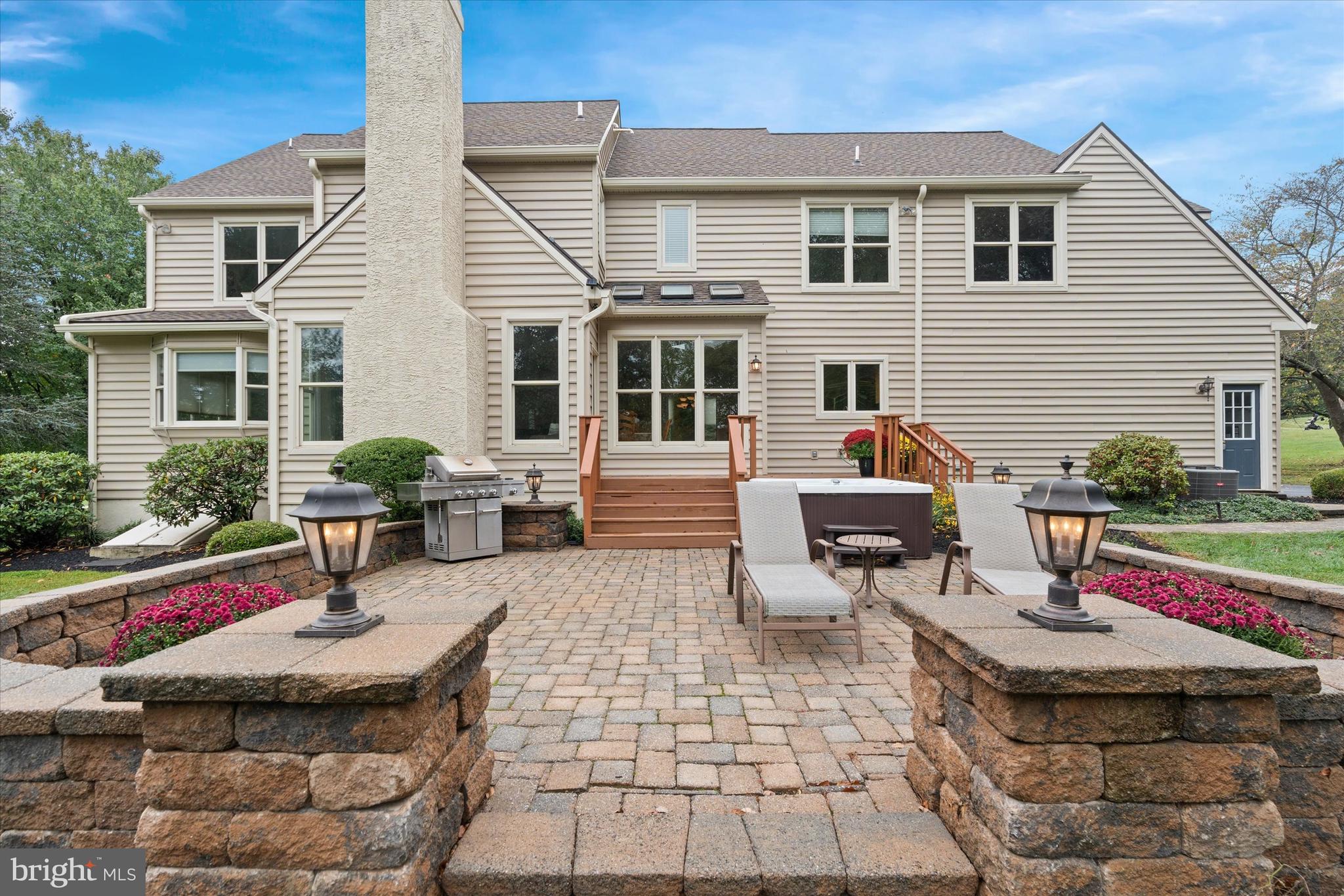 BLUE ROCK MEADOWS - Residential