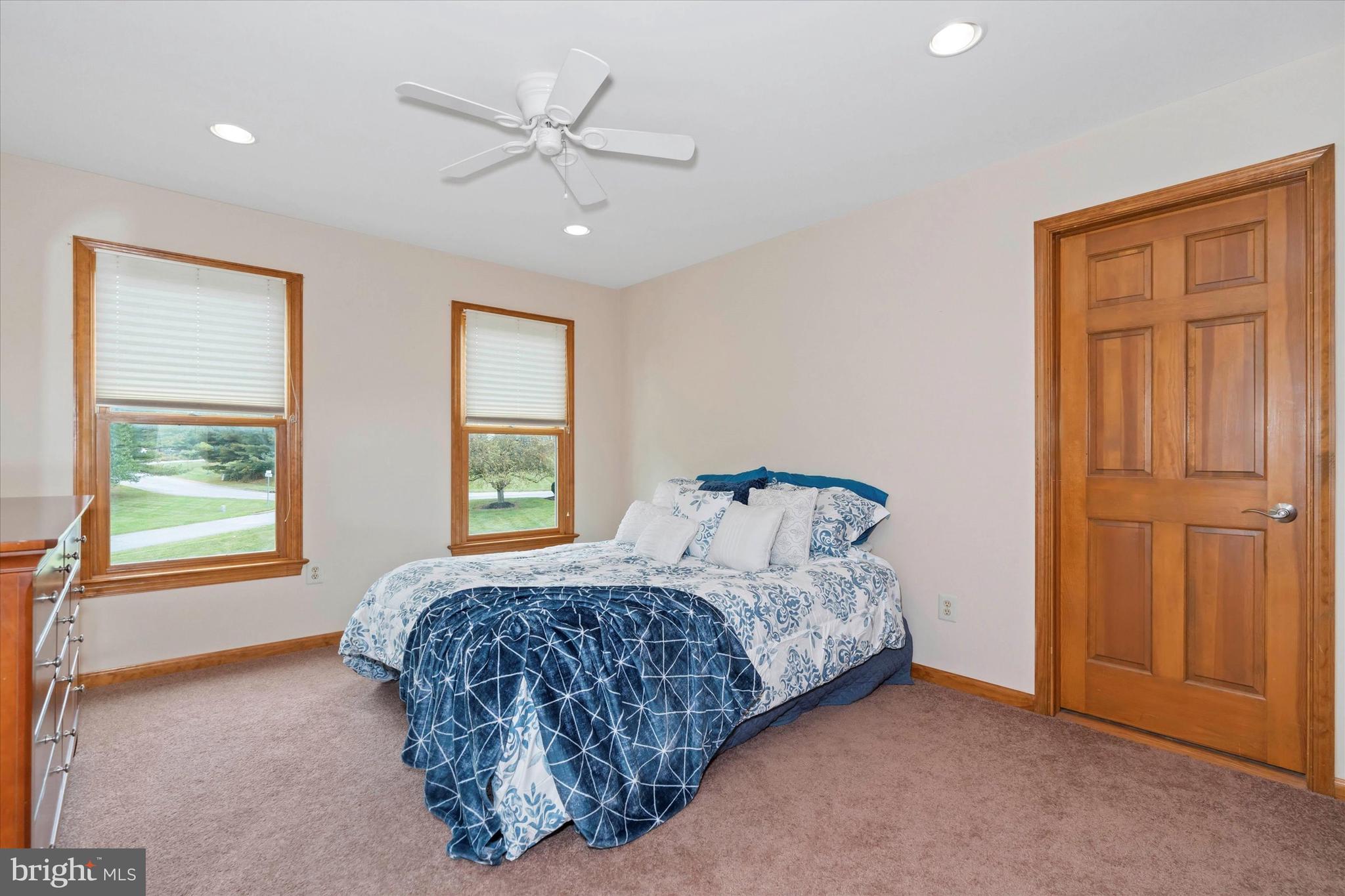 BLUE ROCK MEADOWS - Residential