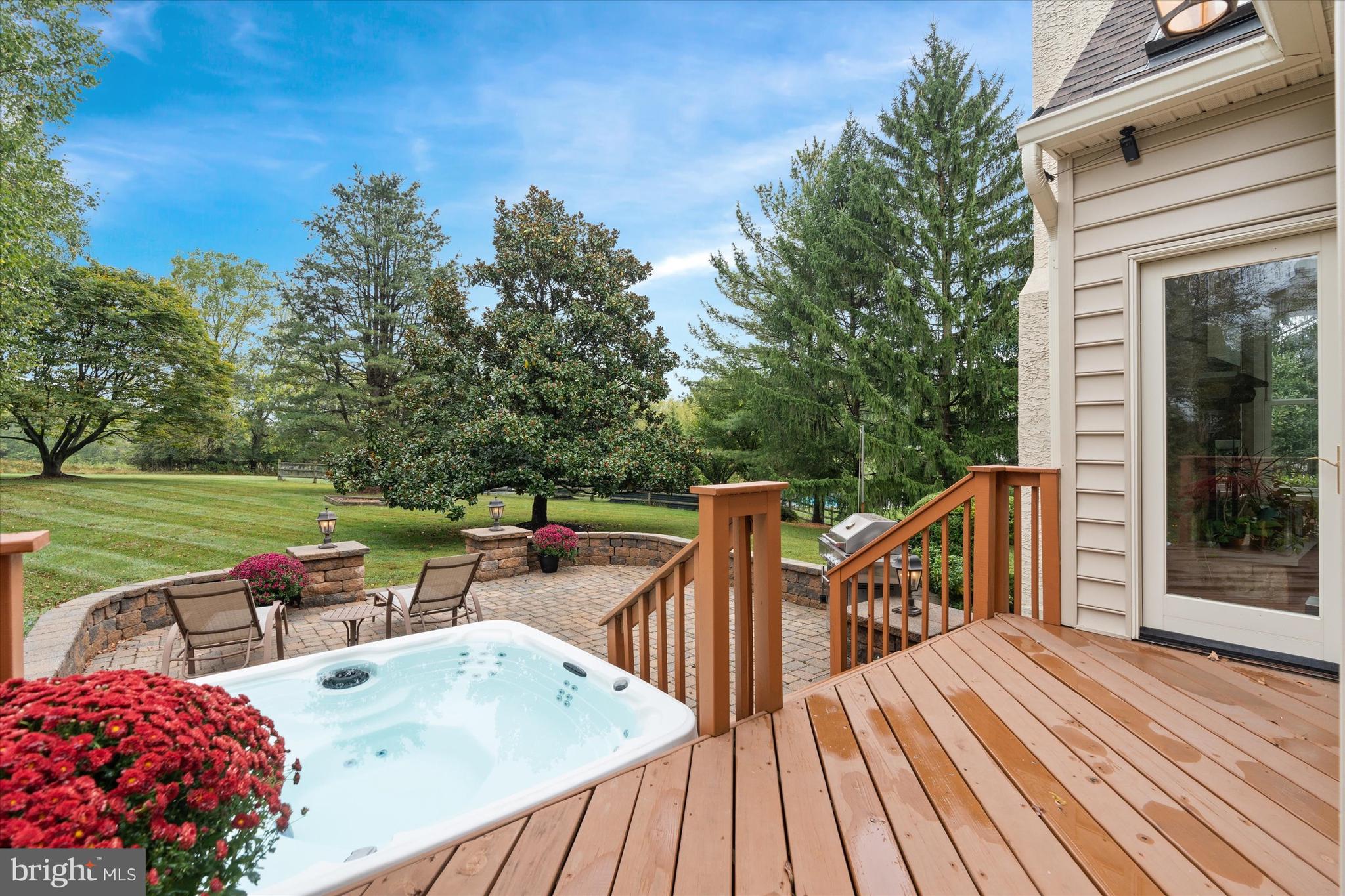 BLUE ROCK MEADOWS - Residential