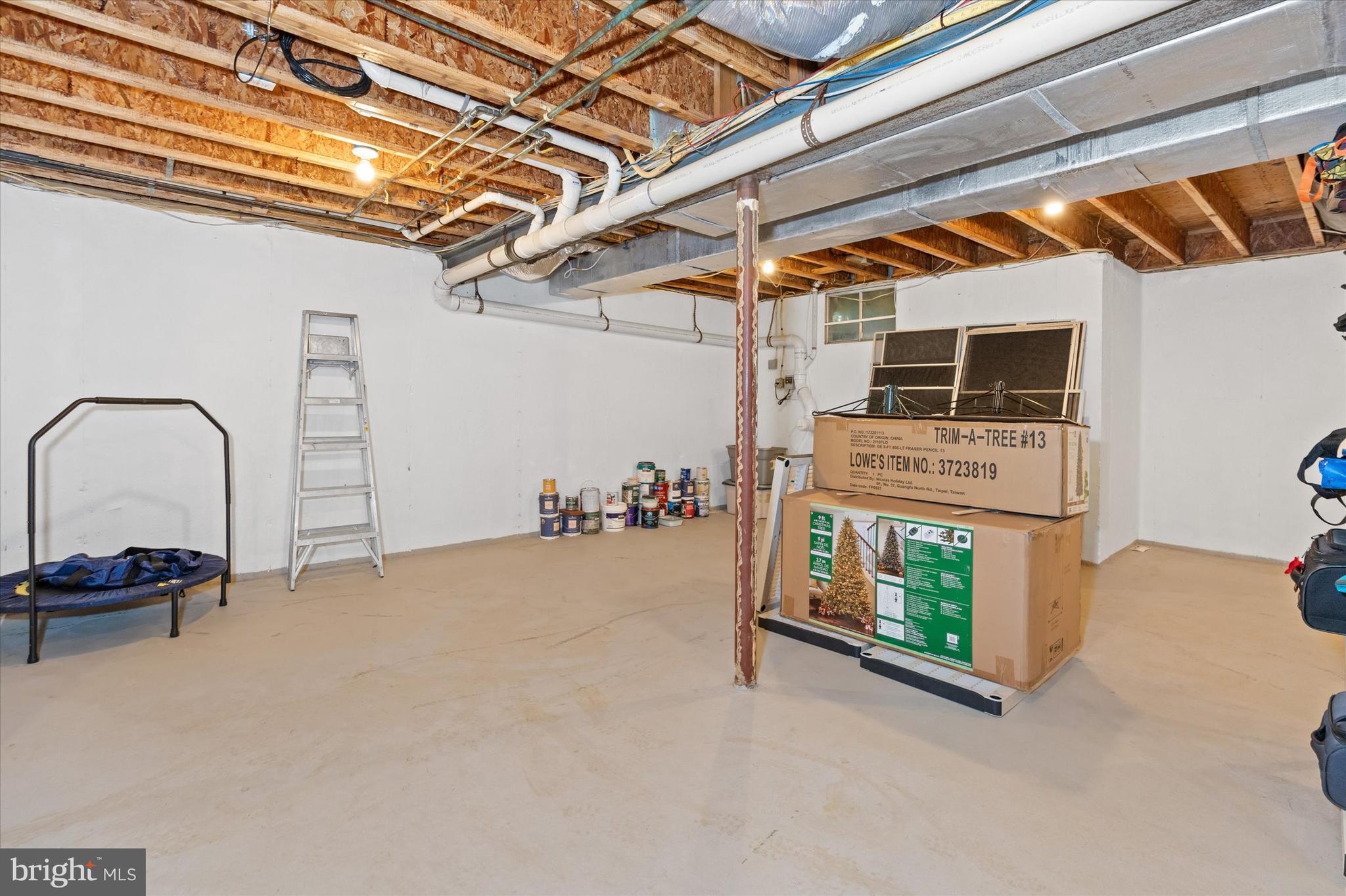 BLUE ROCK MEADOWS - Residential