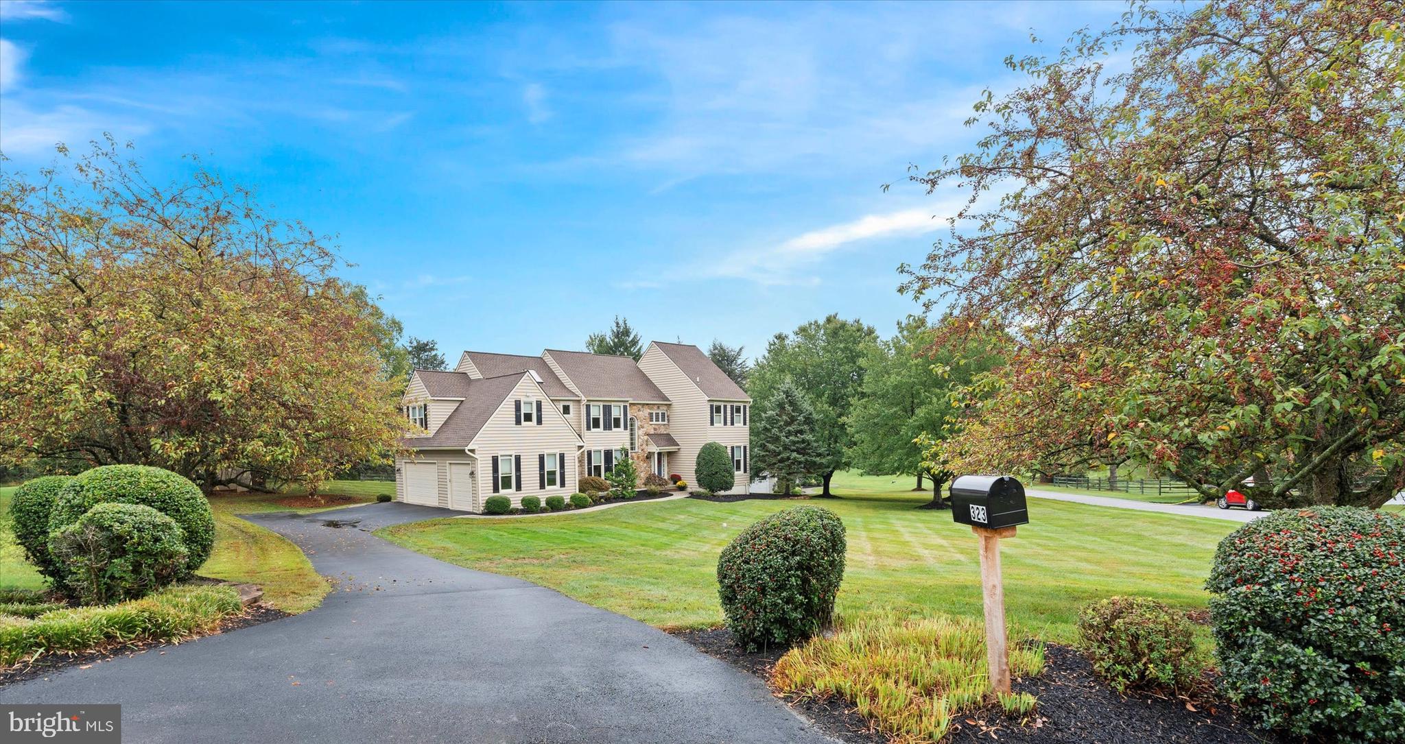 BLUE ROCK MEADOWS - Residential