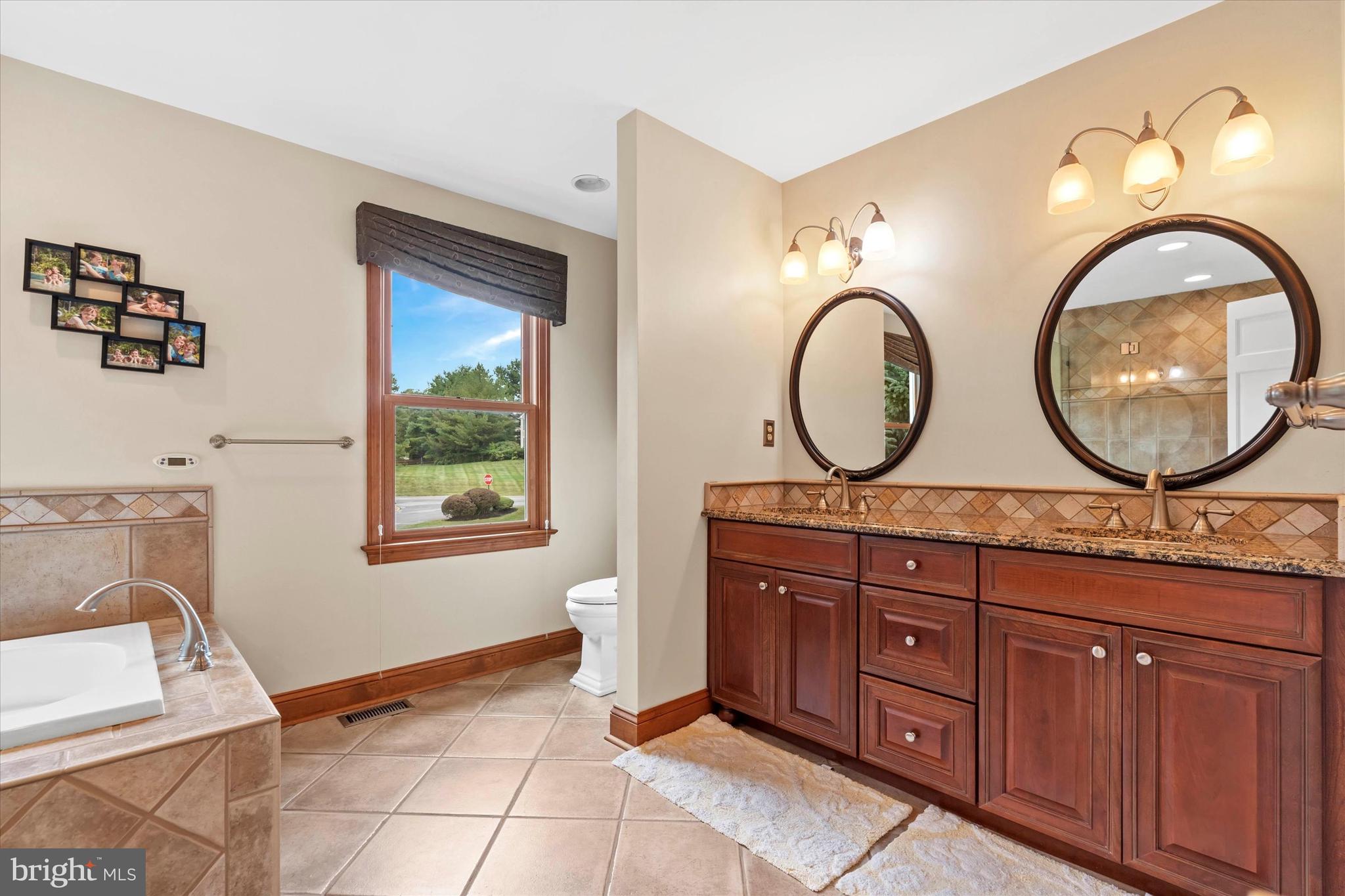 BLUE ROCK MEADOWS - Residential