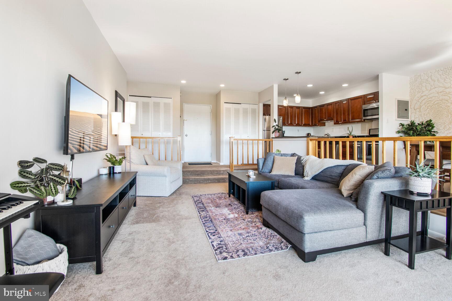 AMERICANA FINMARK - Residential