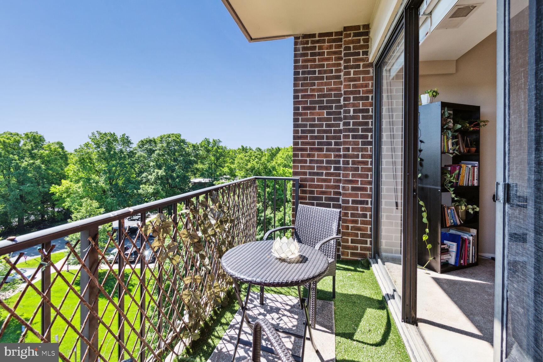 AMERICANA FINMARK - Residential