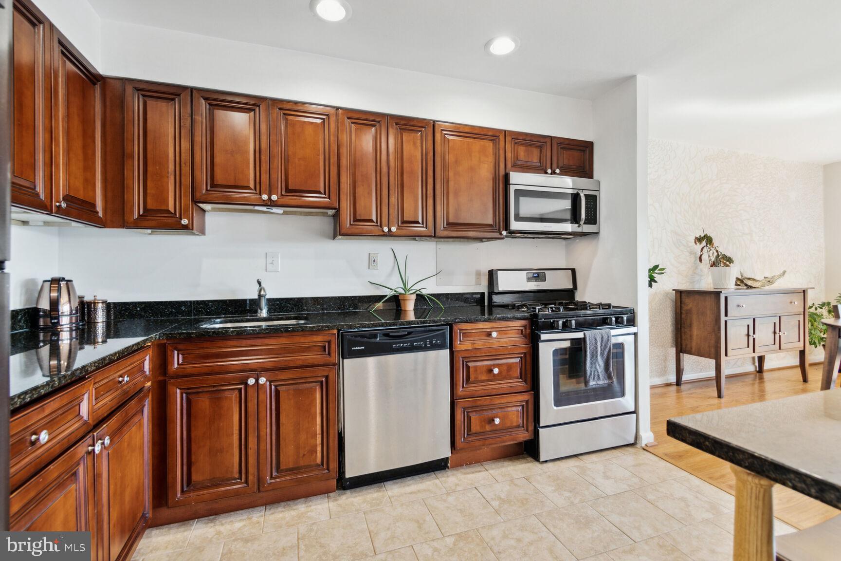 AMERICANA FINMARK - Residential