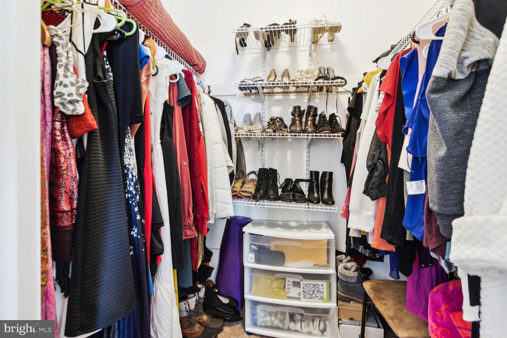 AMERICANA FINMARK - Residential