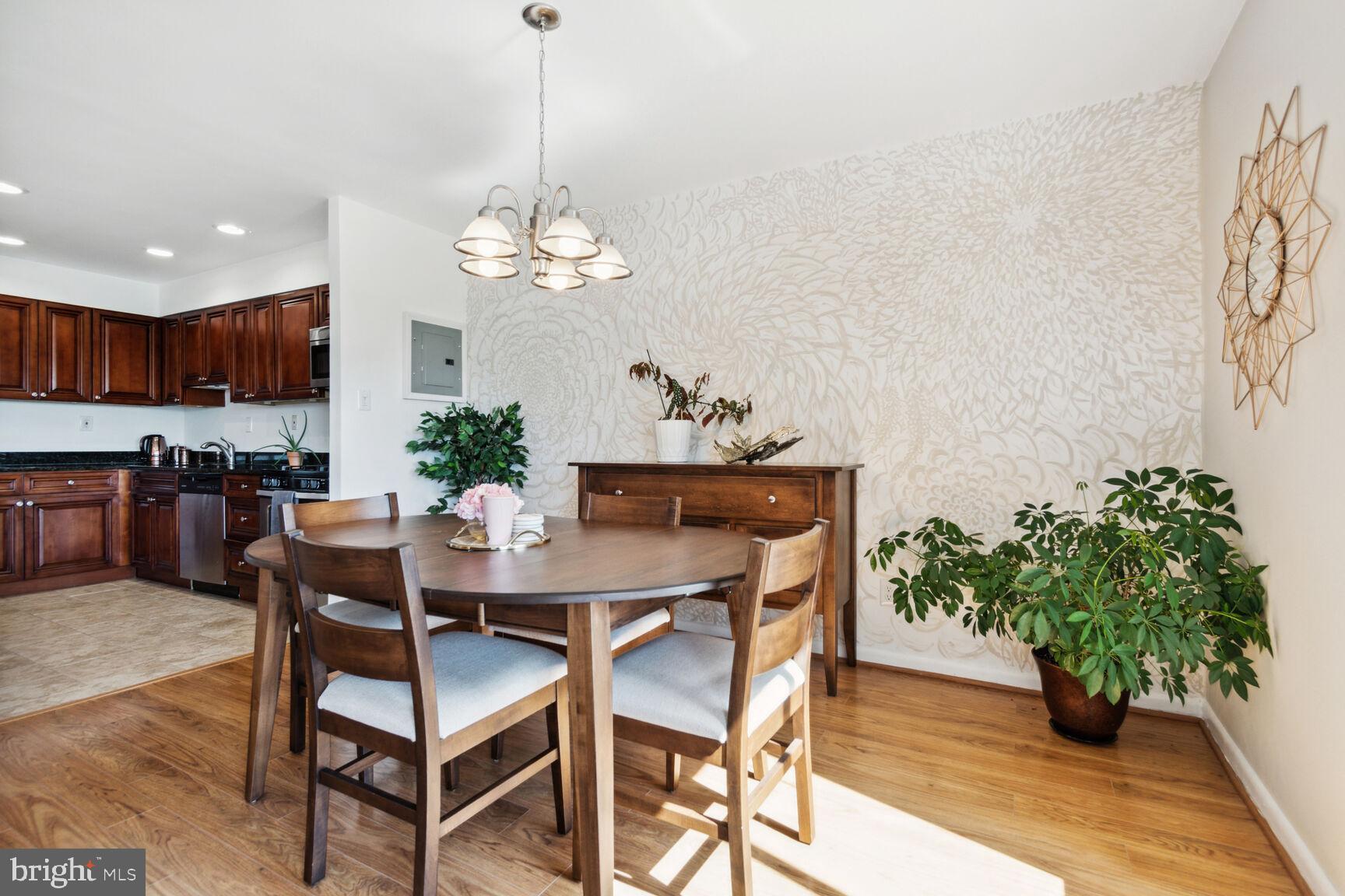 AMERICANA FINMARK - Residential