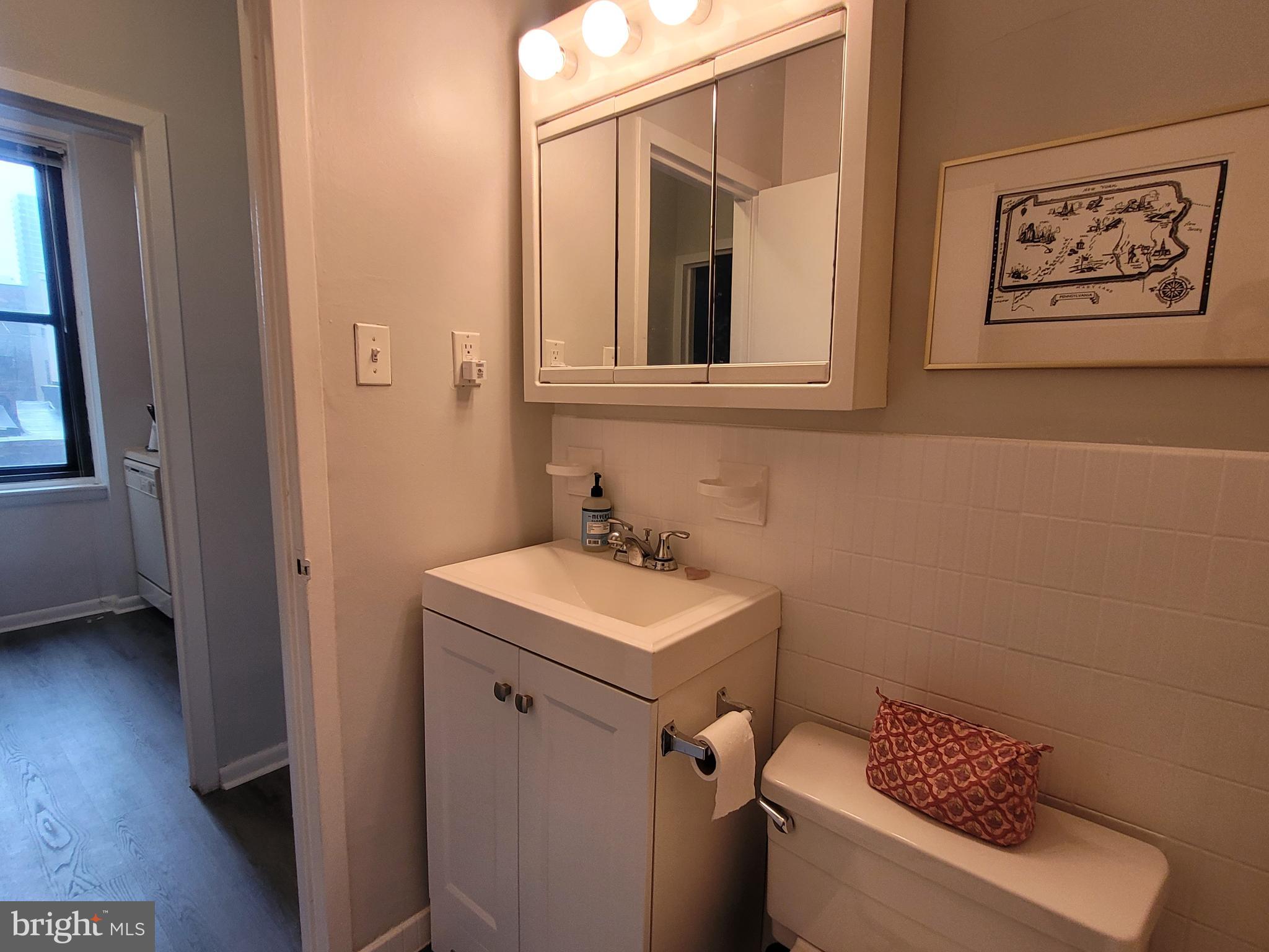 RITTENHOUSE SQUARE - Residential Lease