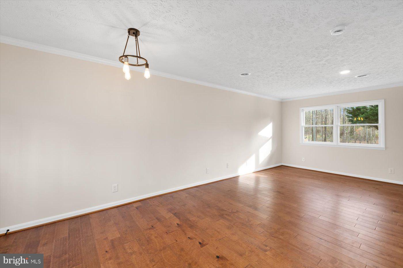 LAKE CAROLINE - Residential