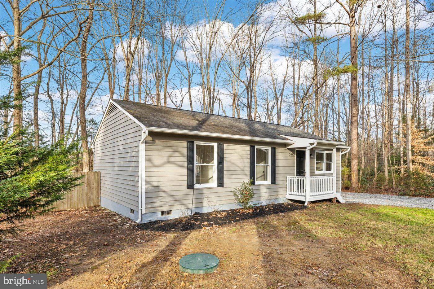 LAKE CAROLINE - Residential