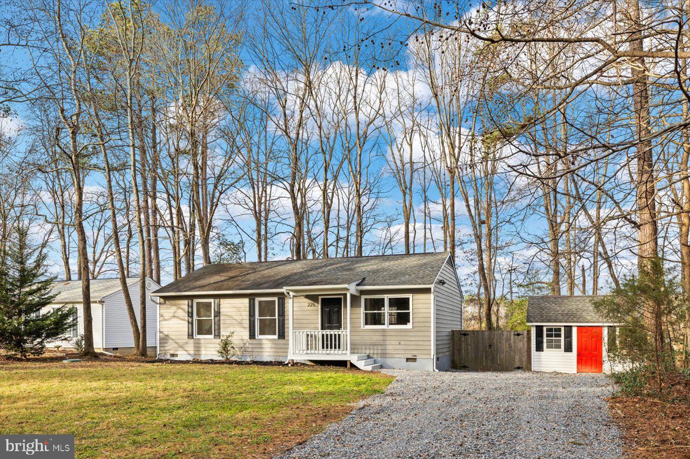 LAKE CAROLINE - Residential