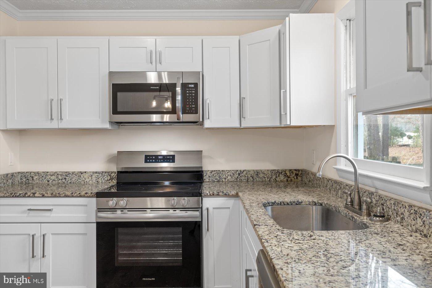 LAKE CAROLINE - Residential