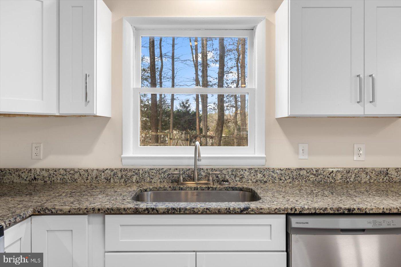 LAKE CAROLINE - Residential