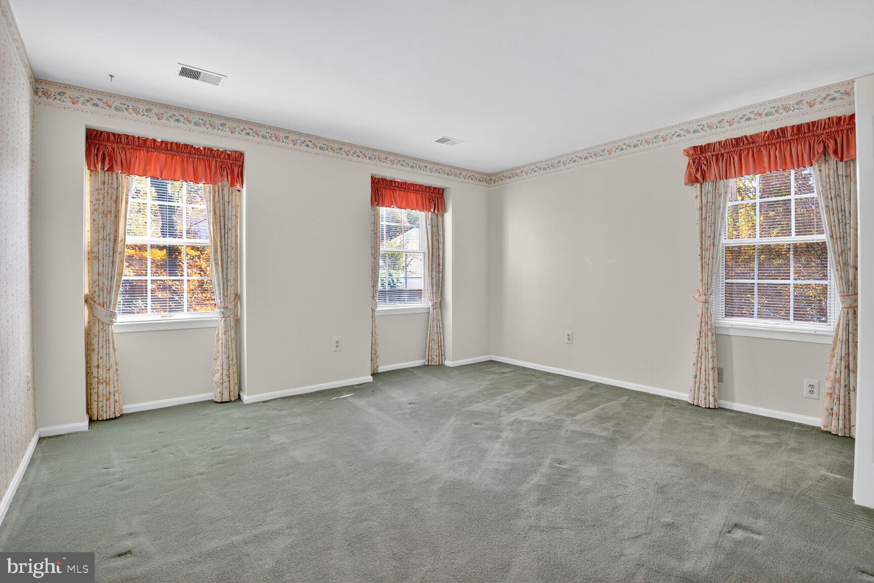 BRIARWOOD - Residential