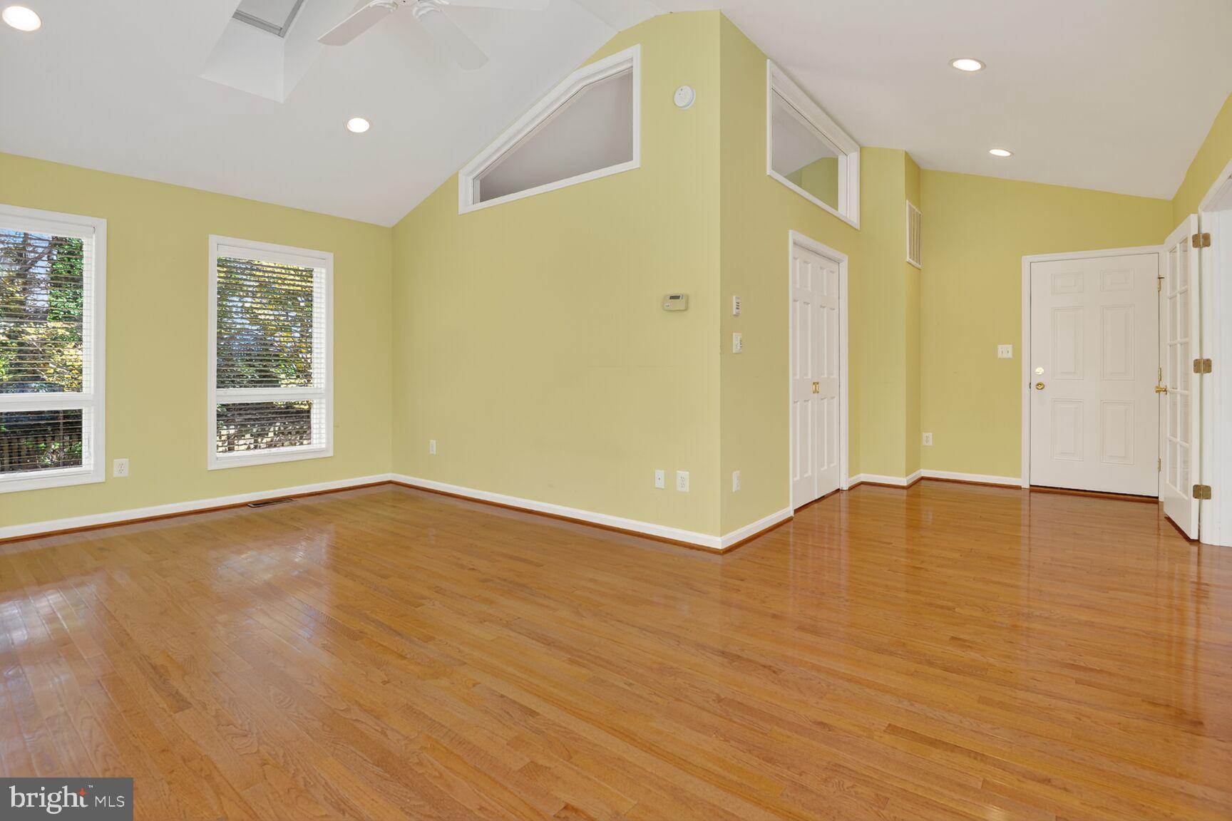 BRIARWOOD - Residential