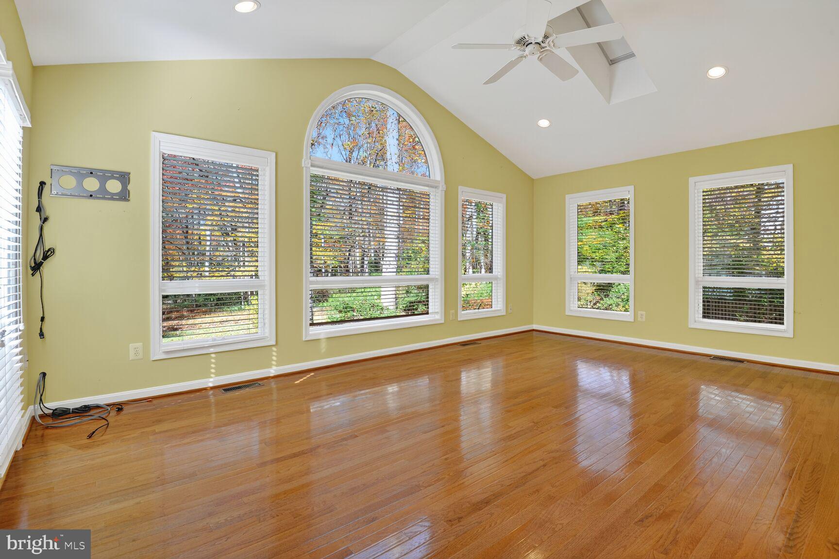 BRIARWOOD - Residential