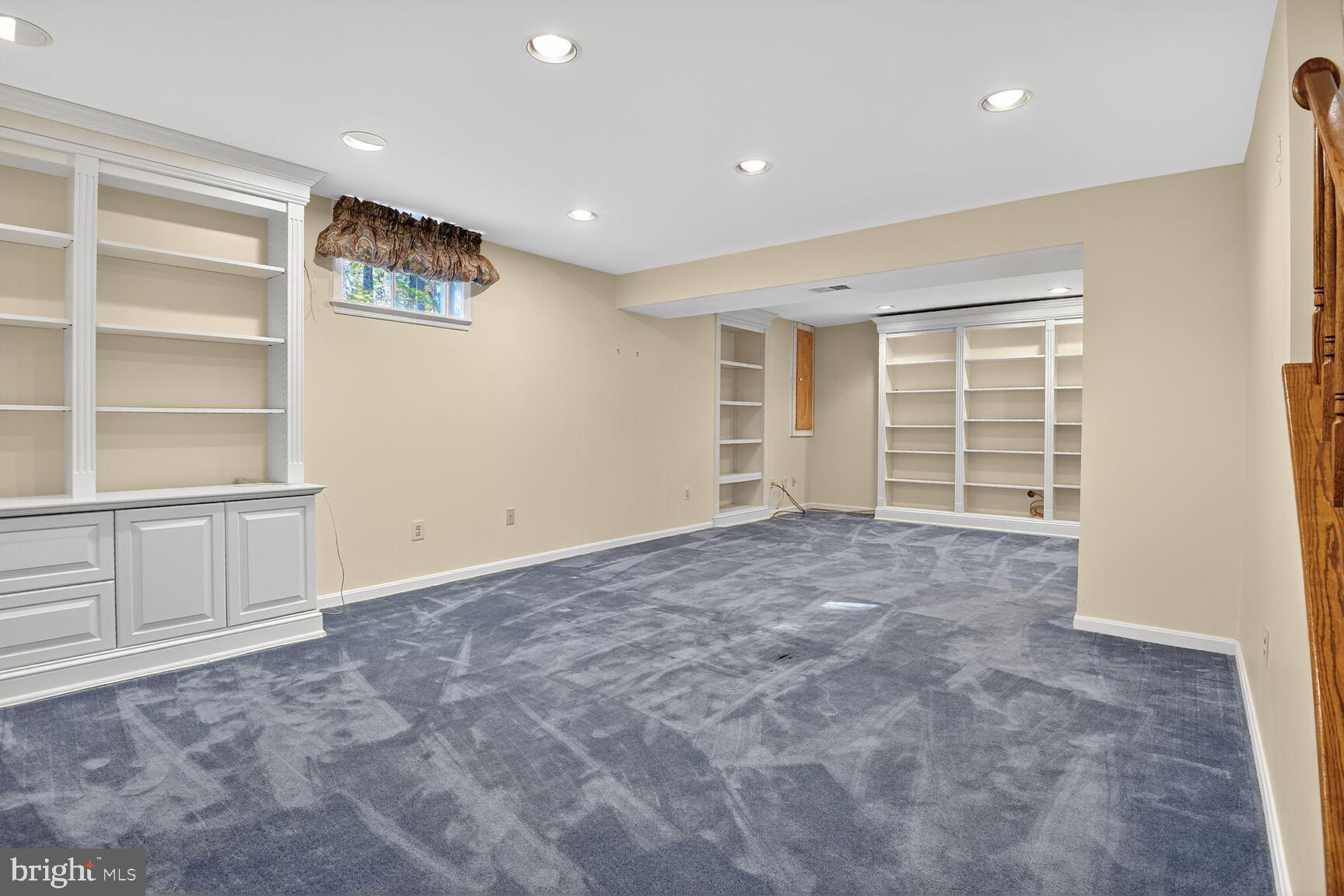 BRIARWOOD - Residential