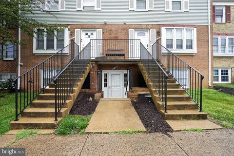 Photo of 1043 Margate Court #1043A, STERLING, VA 20164 (MLS # VALO2110568)