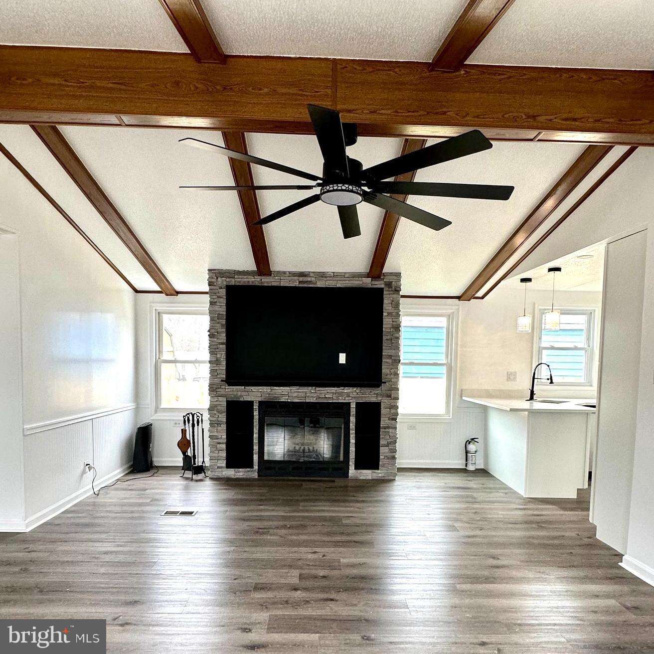 MAGNOLIA ESTATES - Residential