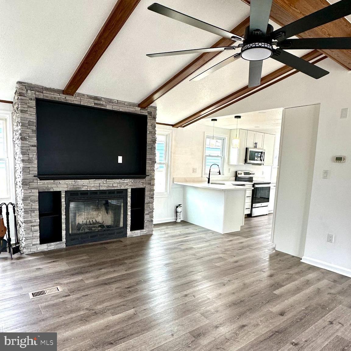 MAGNOLIA ESTATES - Residential