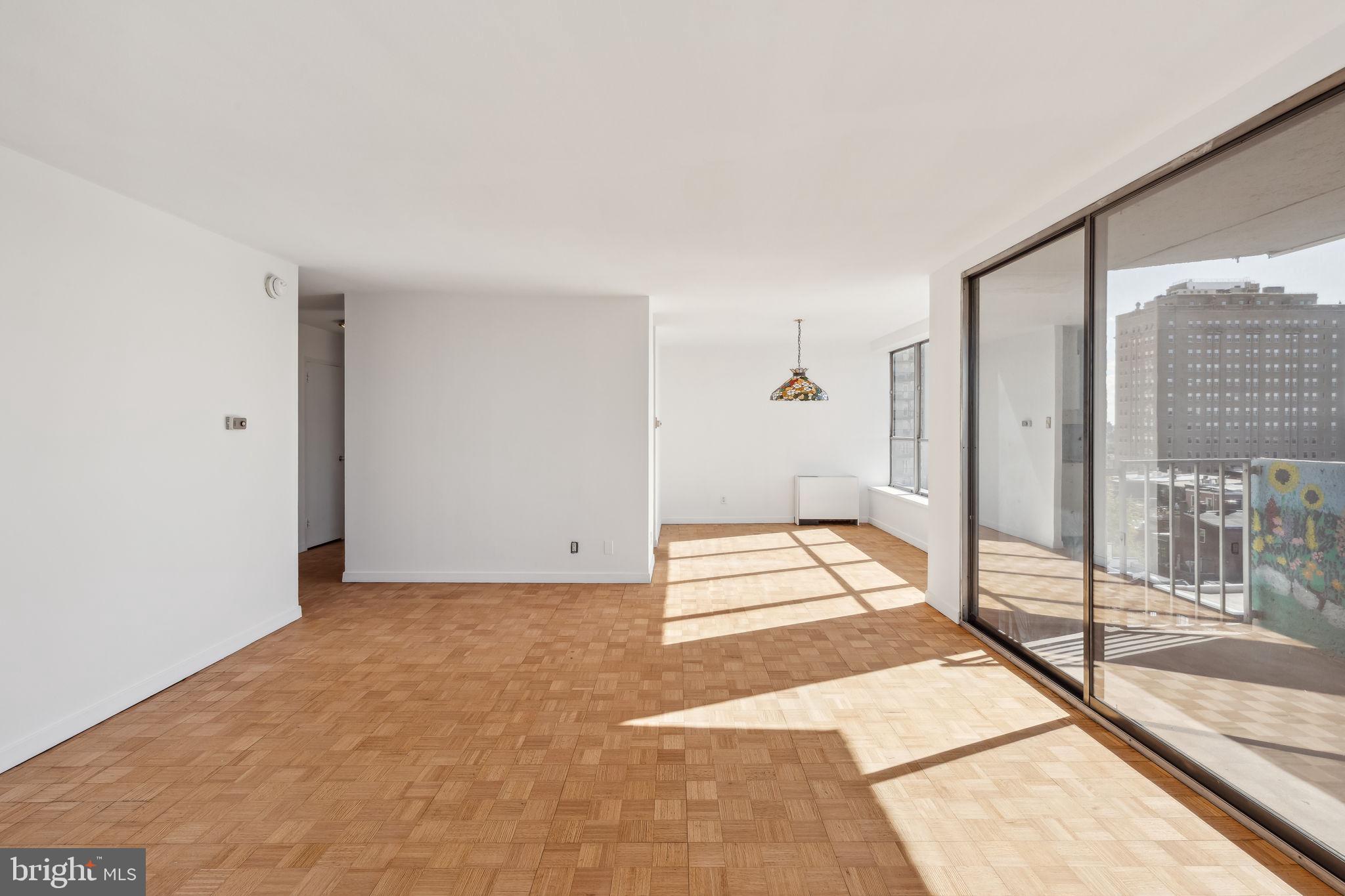 224 W RITTENHOUSE SQUARE 30 912