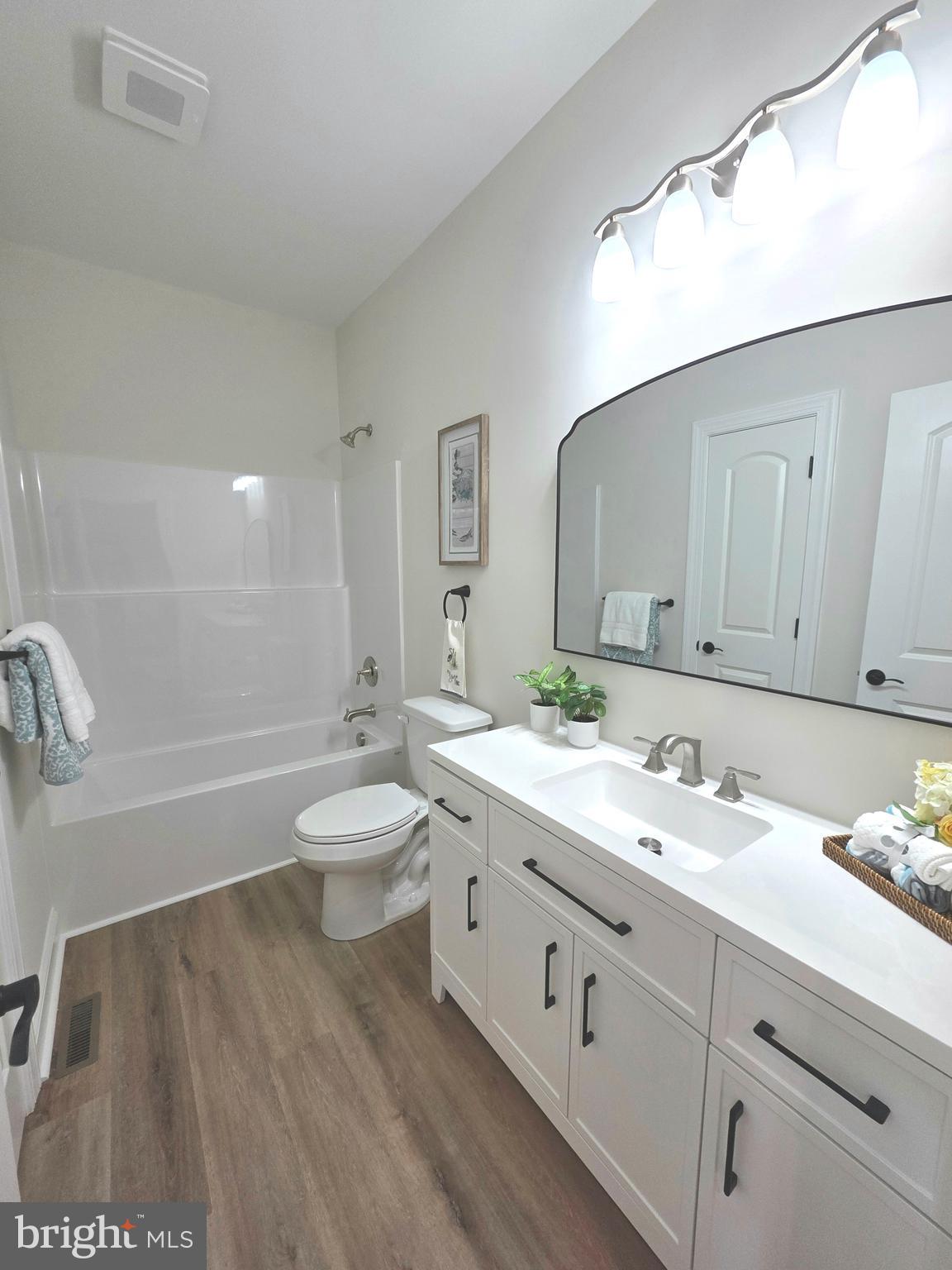 KENT ISLAND ESTATES - Residential