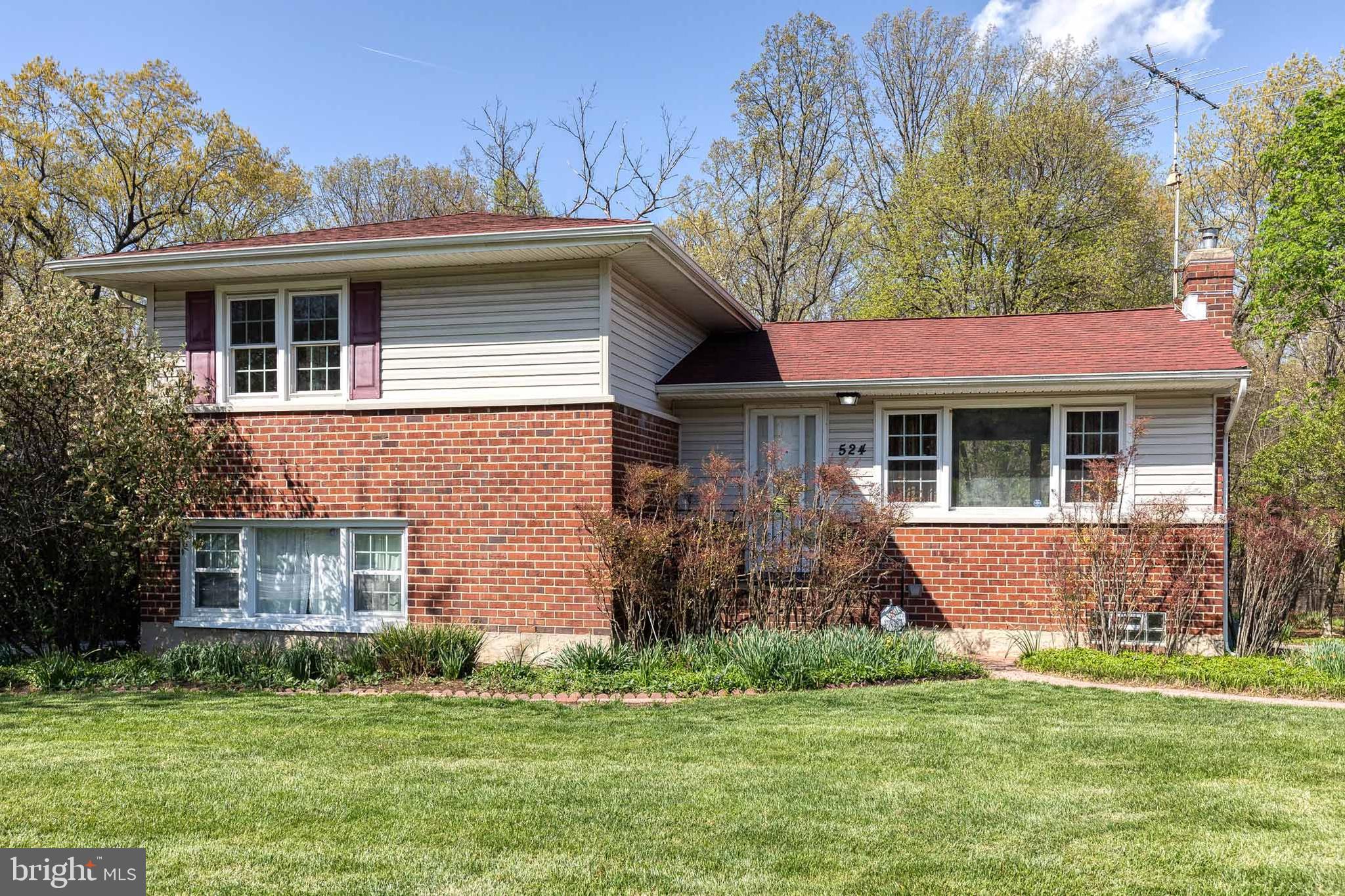 CAMPUS HILLS - Residential