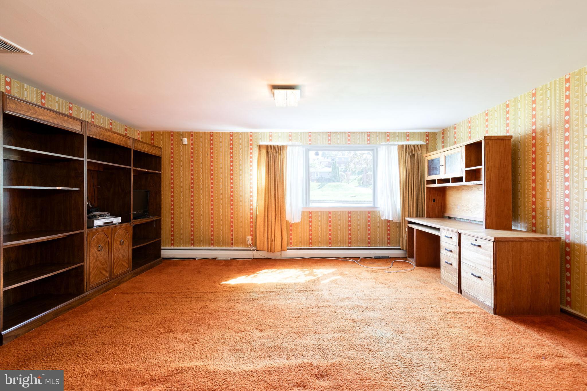 CAMPUS HILLS - Residential