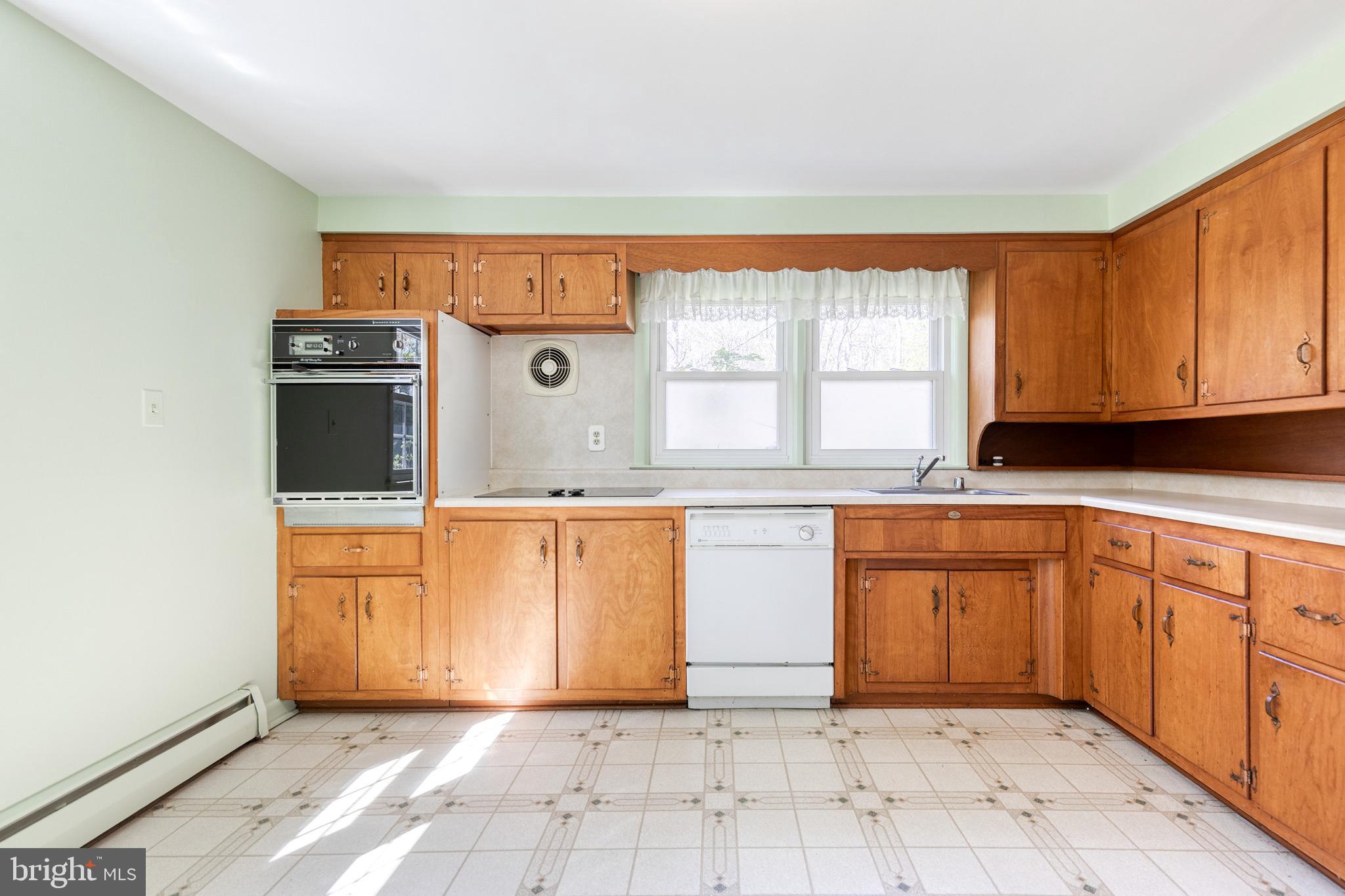 CAMPUS HILLS - Residential