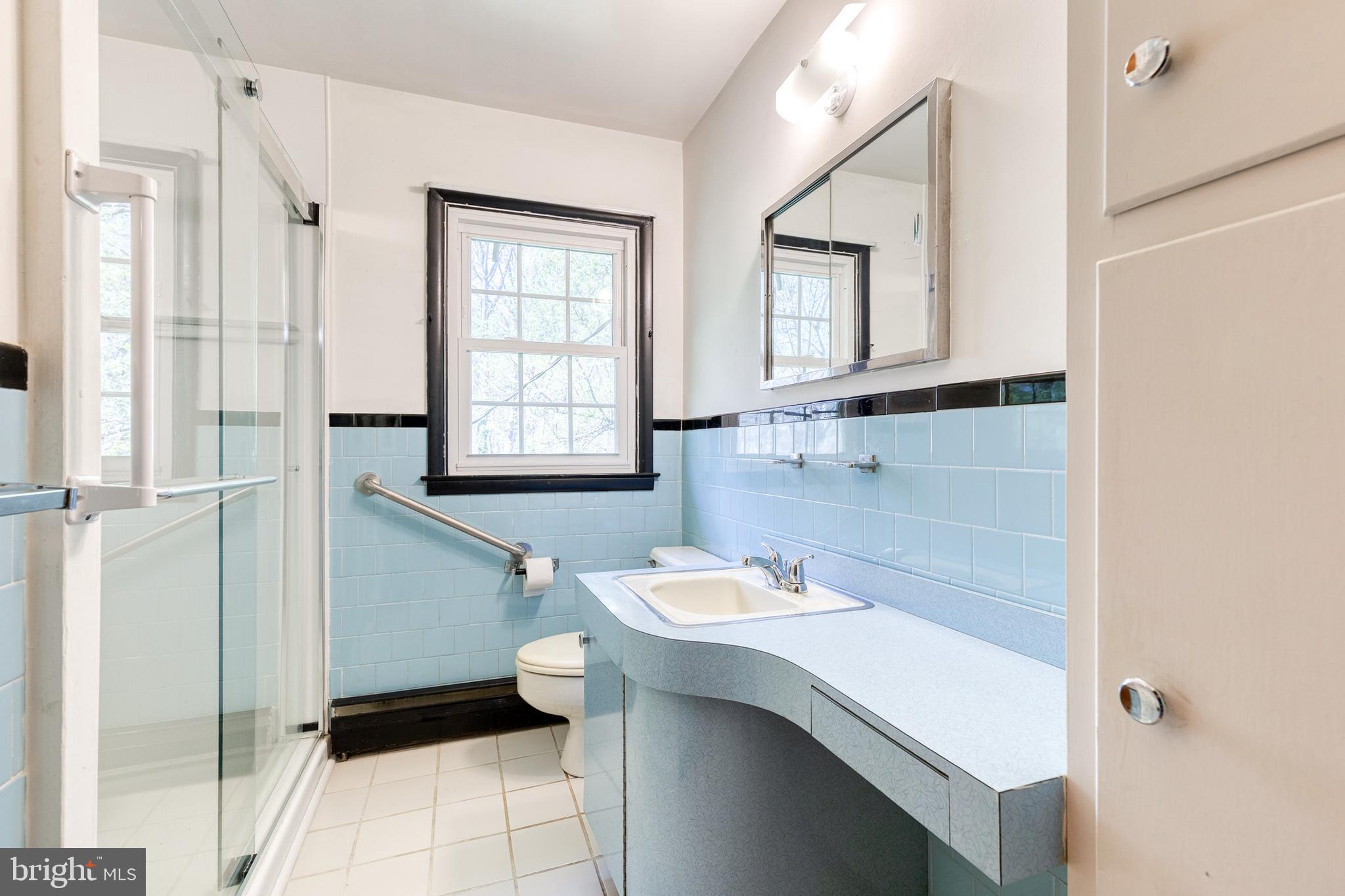 CAMPUS HILLS - Residential