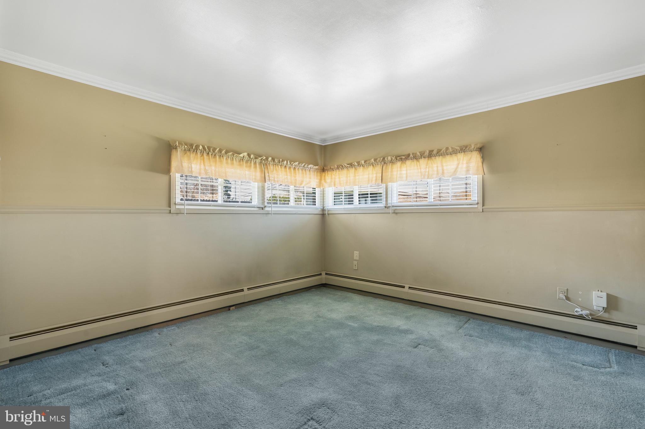 LAKESIDE - Residential