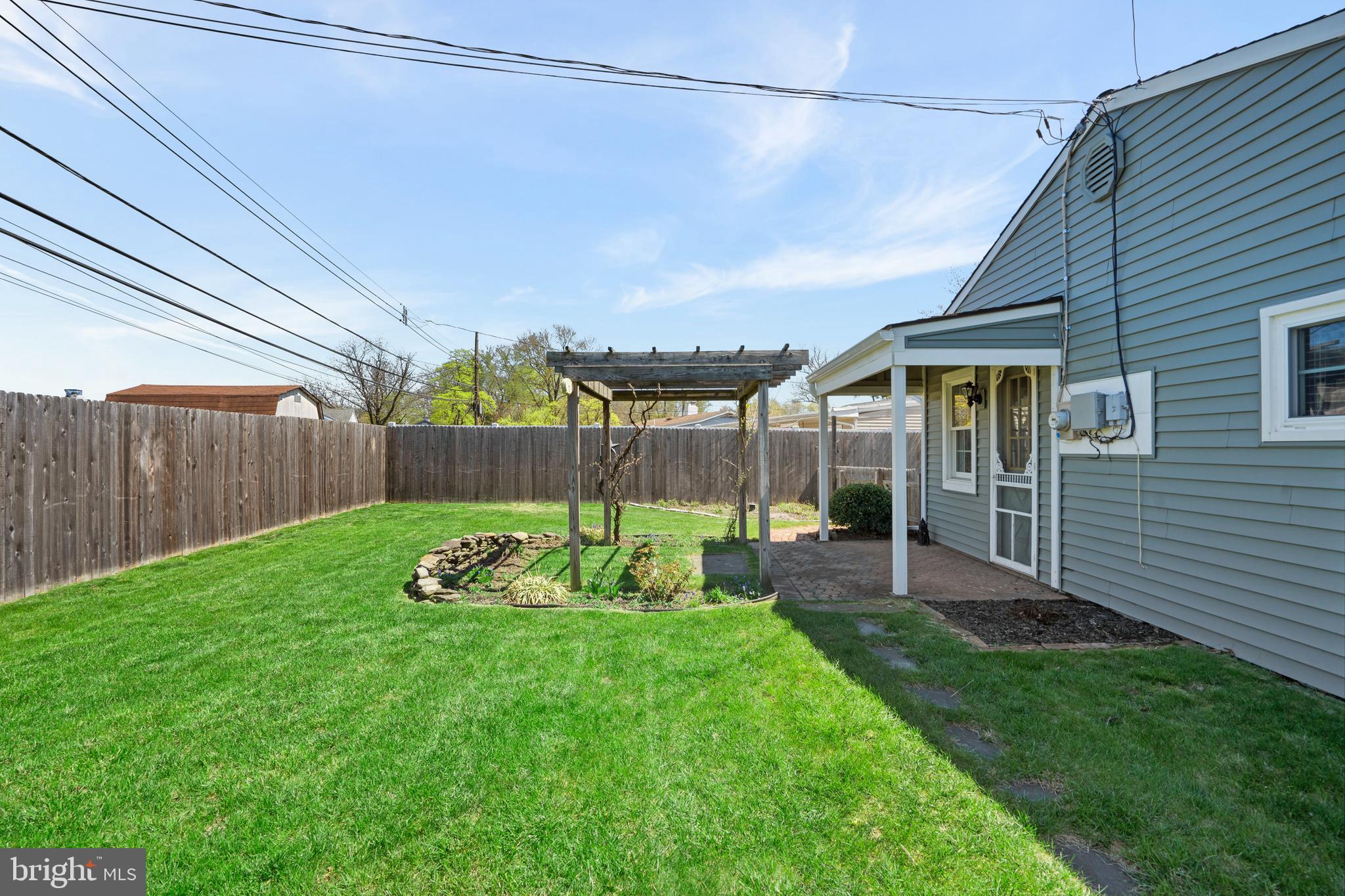 LAKESIDE - Residential