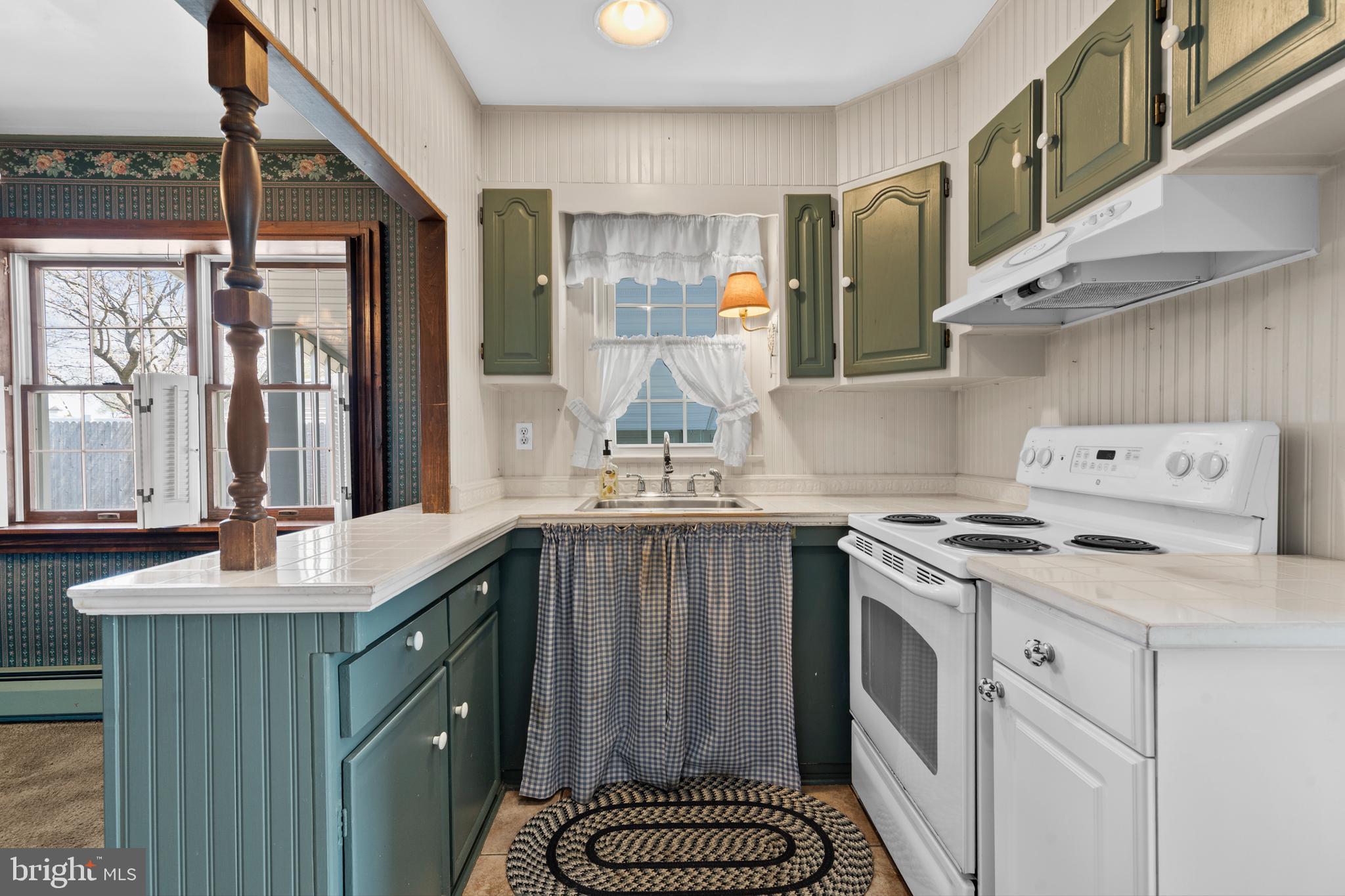 LAKESIDE - Residential