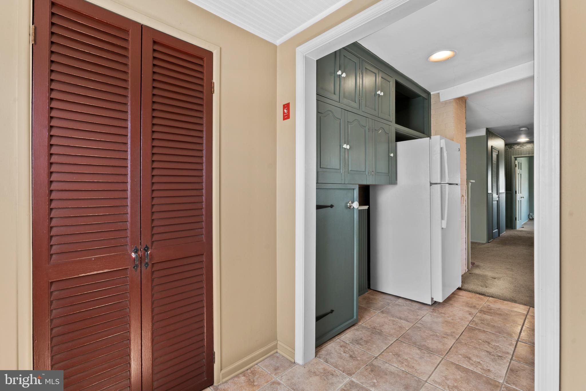 LAKESIDE - Residential