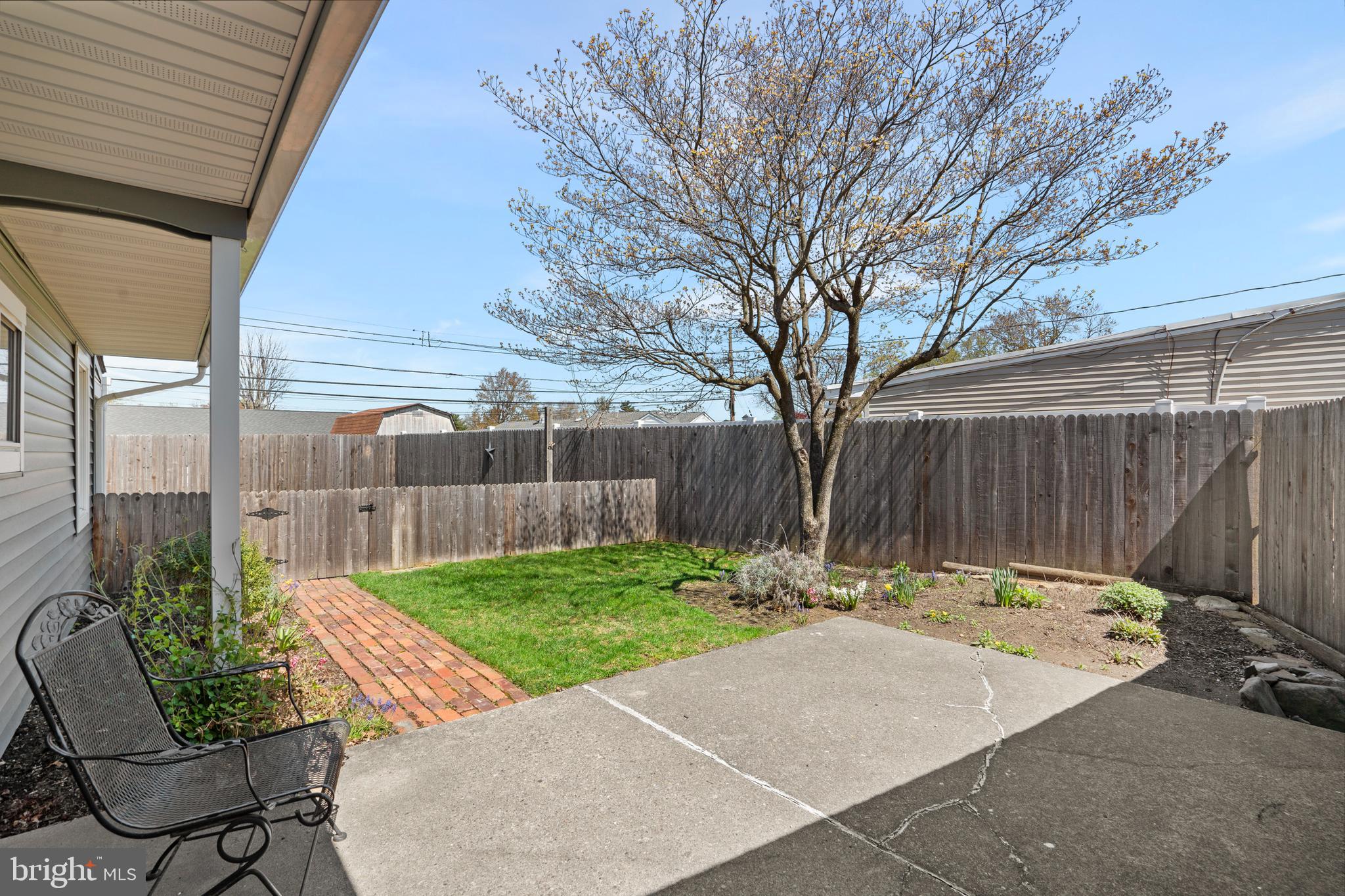 LAKESIDE - Residential