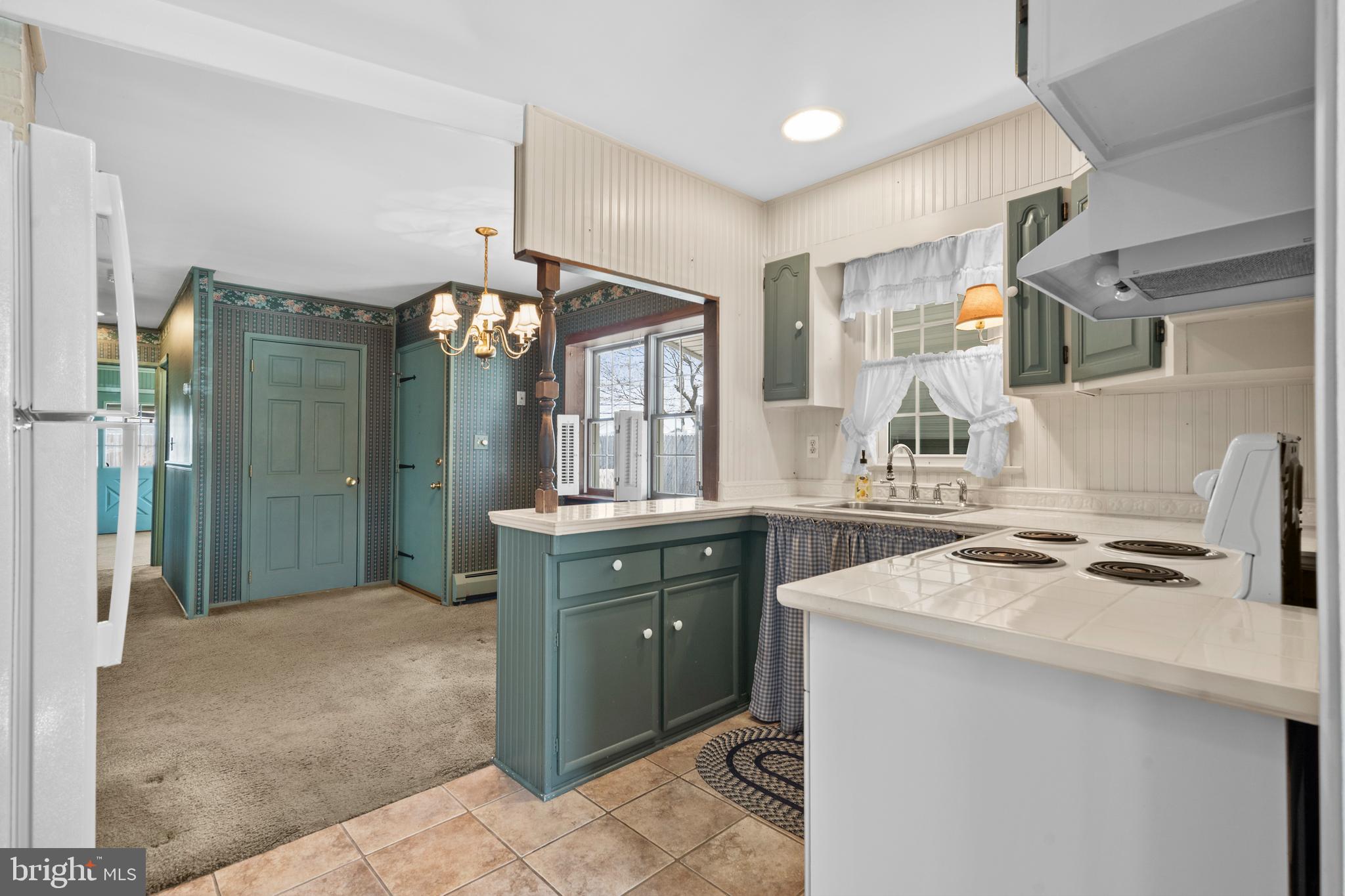 LAKESIDE - Residential