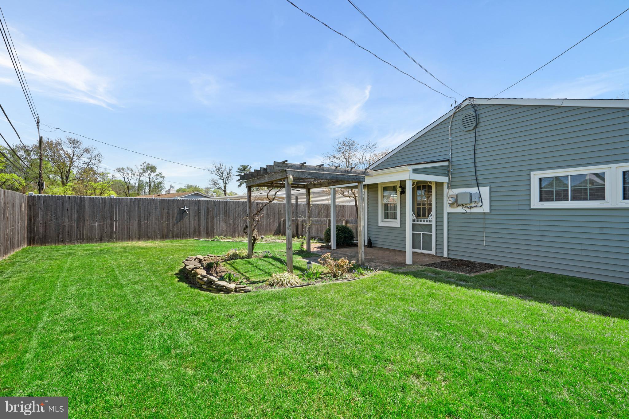 LAKESIDE - Residential