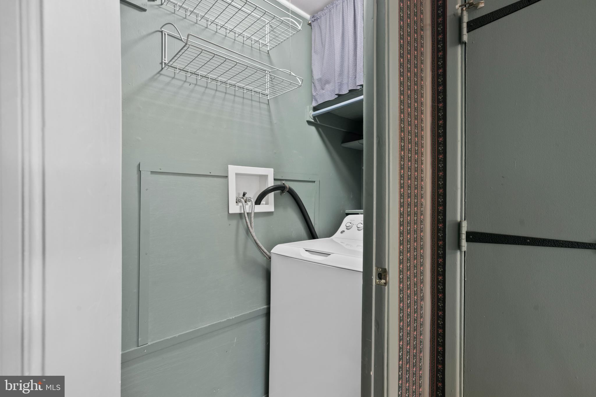 LAKESIDE - Residential