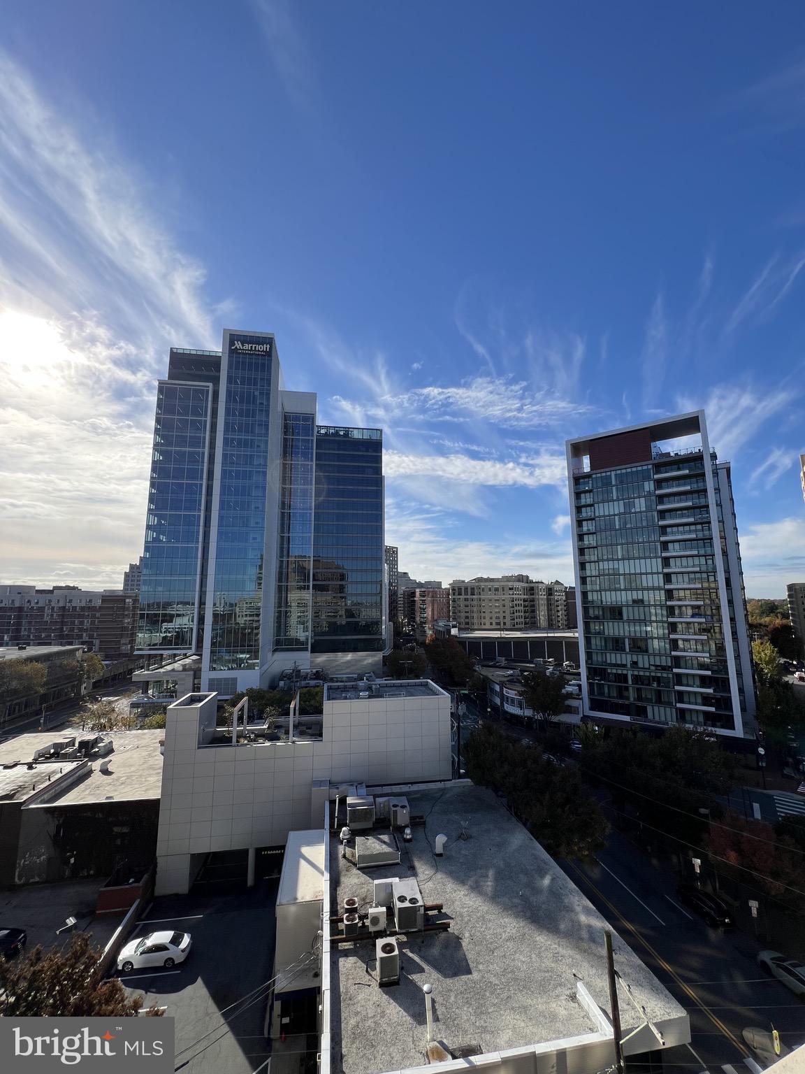 FAIRMONT PLAZA - Residential