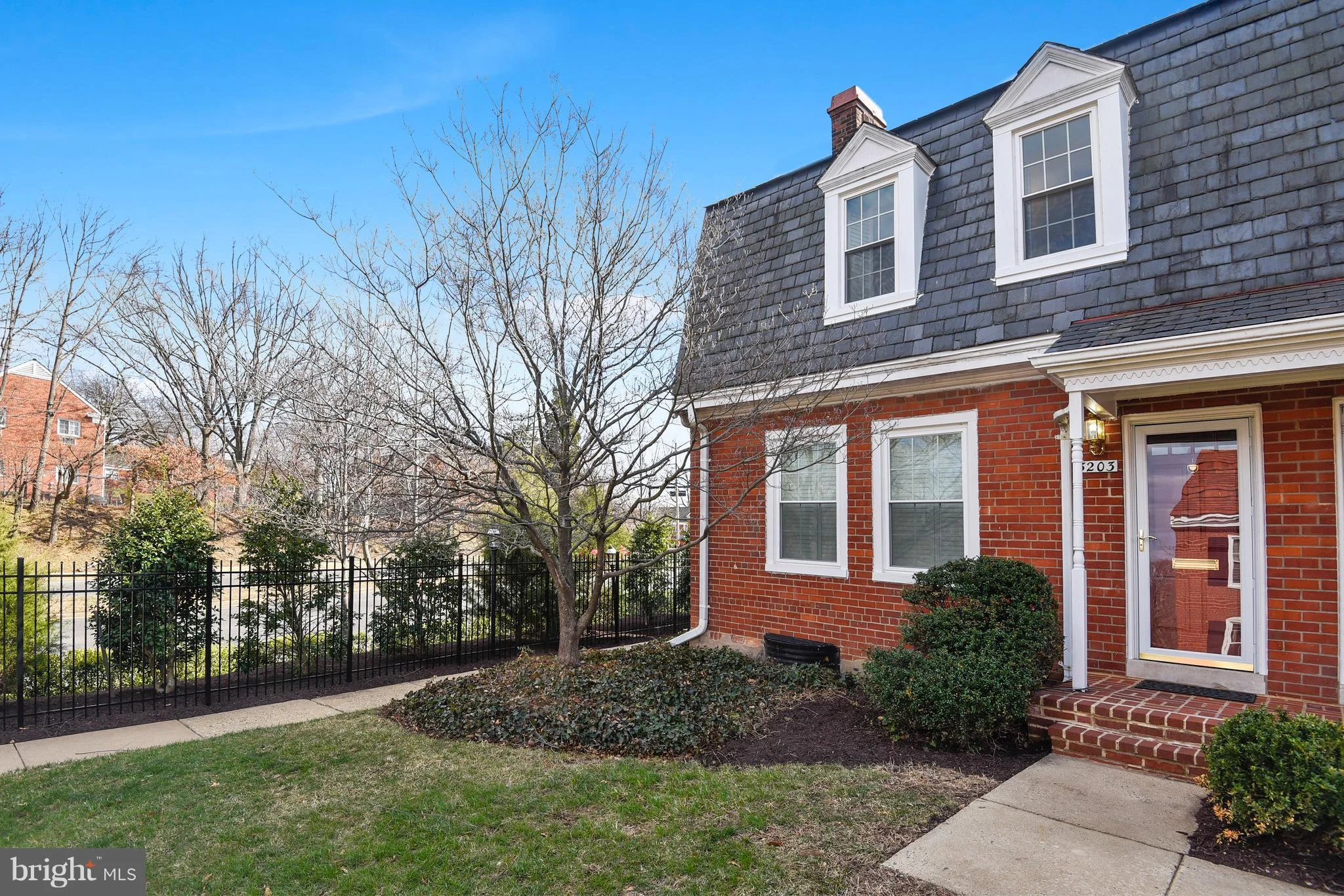 3203 Stafford Street S, Arlington, VA 22206