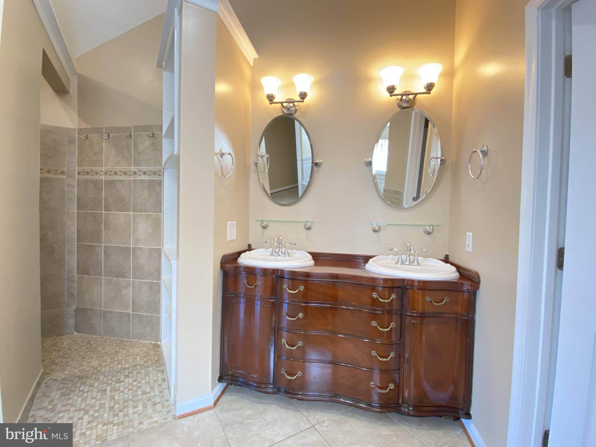 LORELEY BEACH - Residential