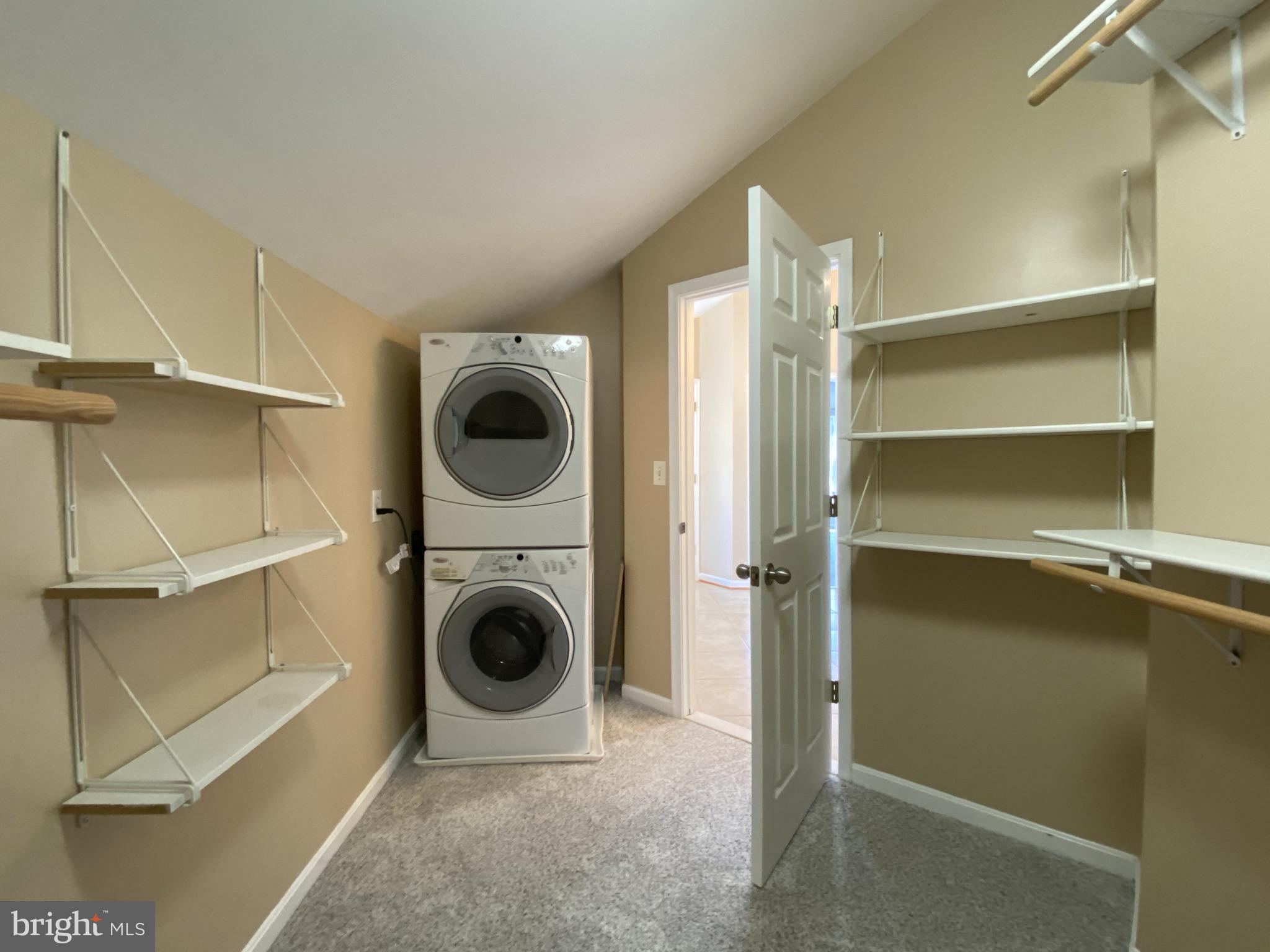 LORELEY BEACH - Residential