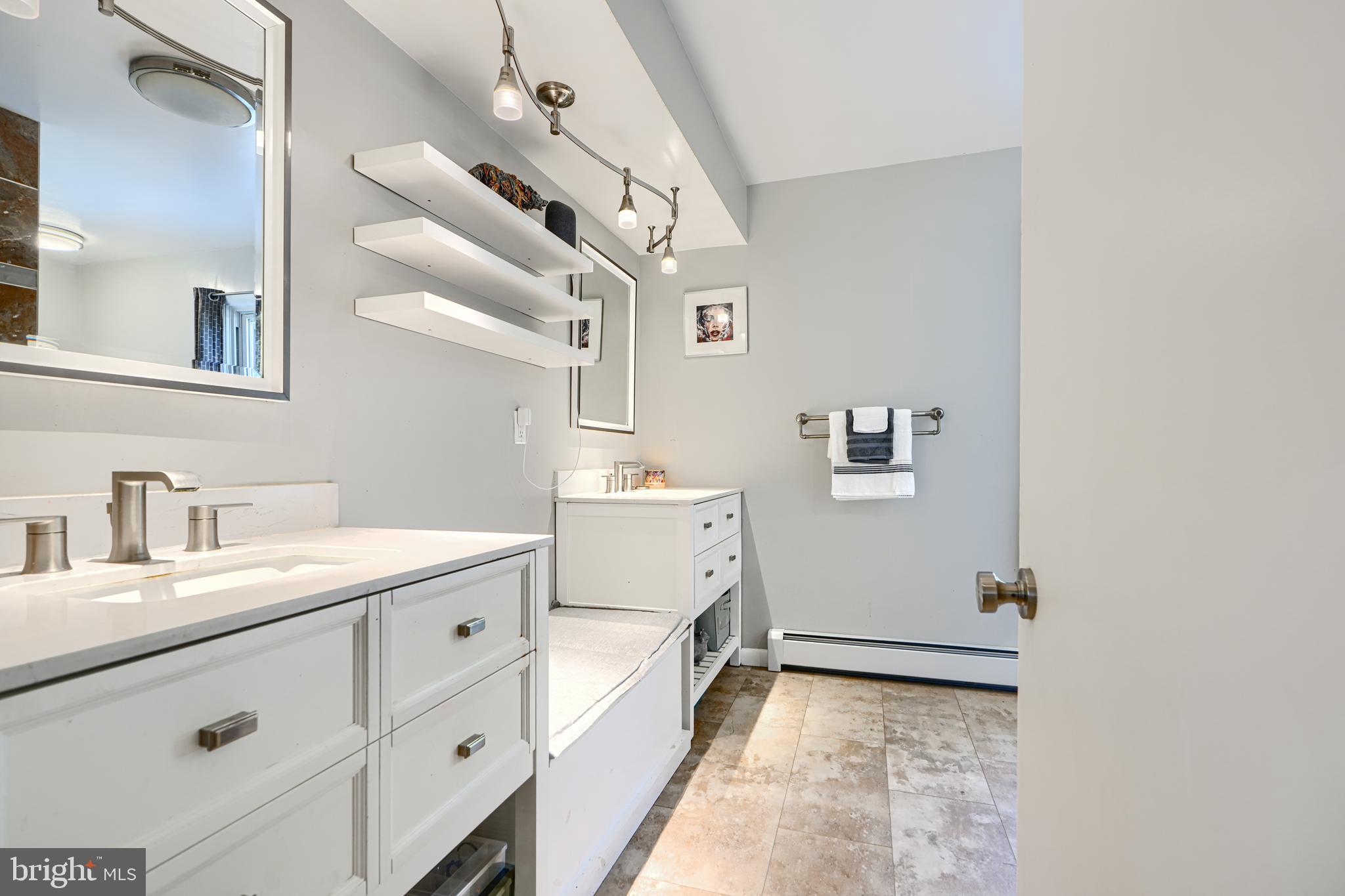 WEST MANCHESTER - Residential